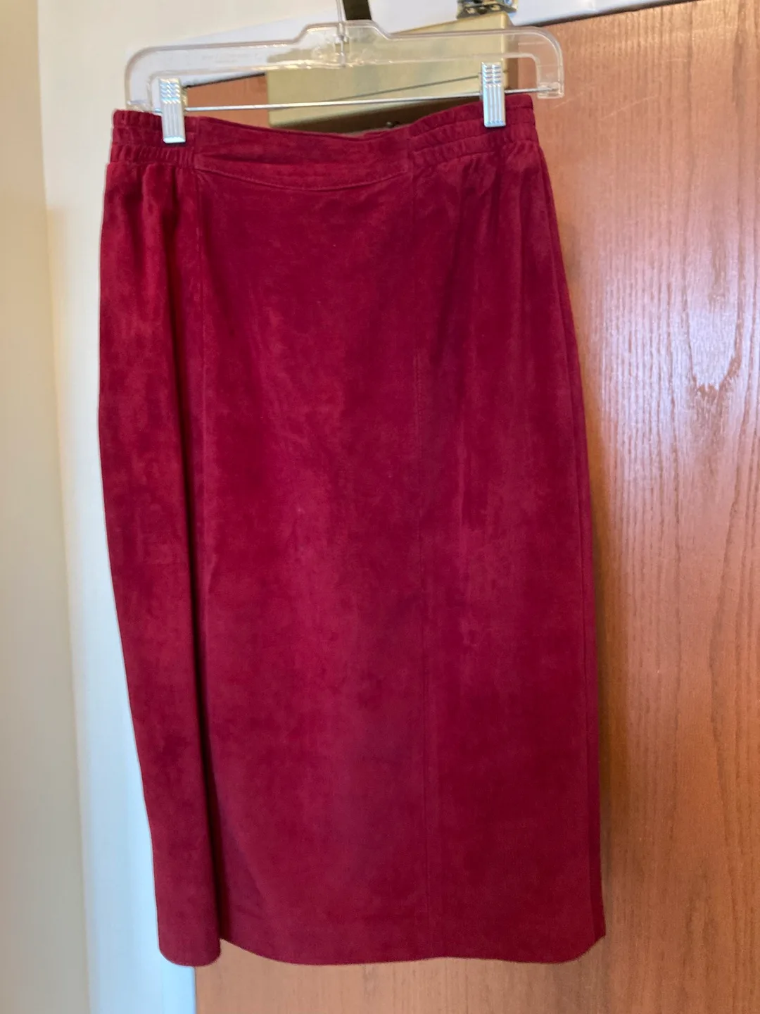 Cranberry Suede Skirt Suit - Burgundy, M image indicator(4)