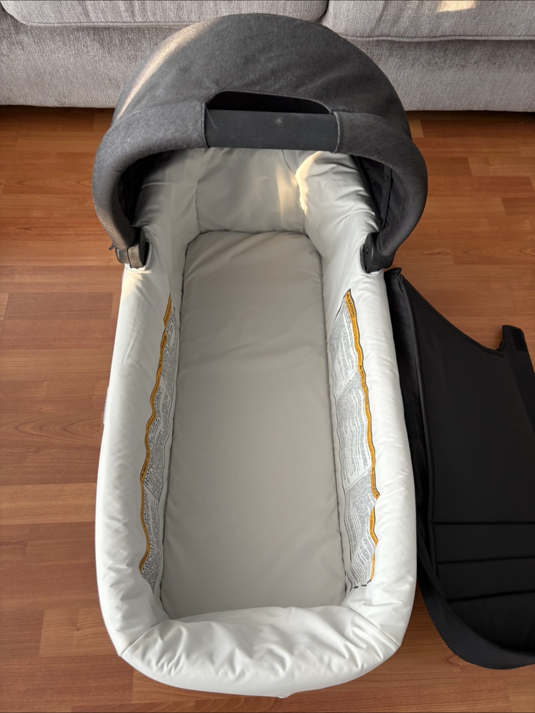 Graco Black Baby Bassinet Carrycot - photo 3