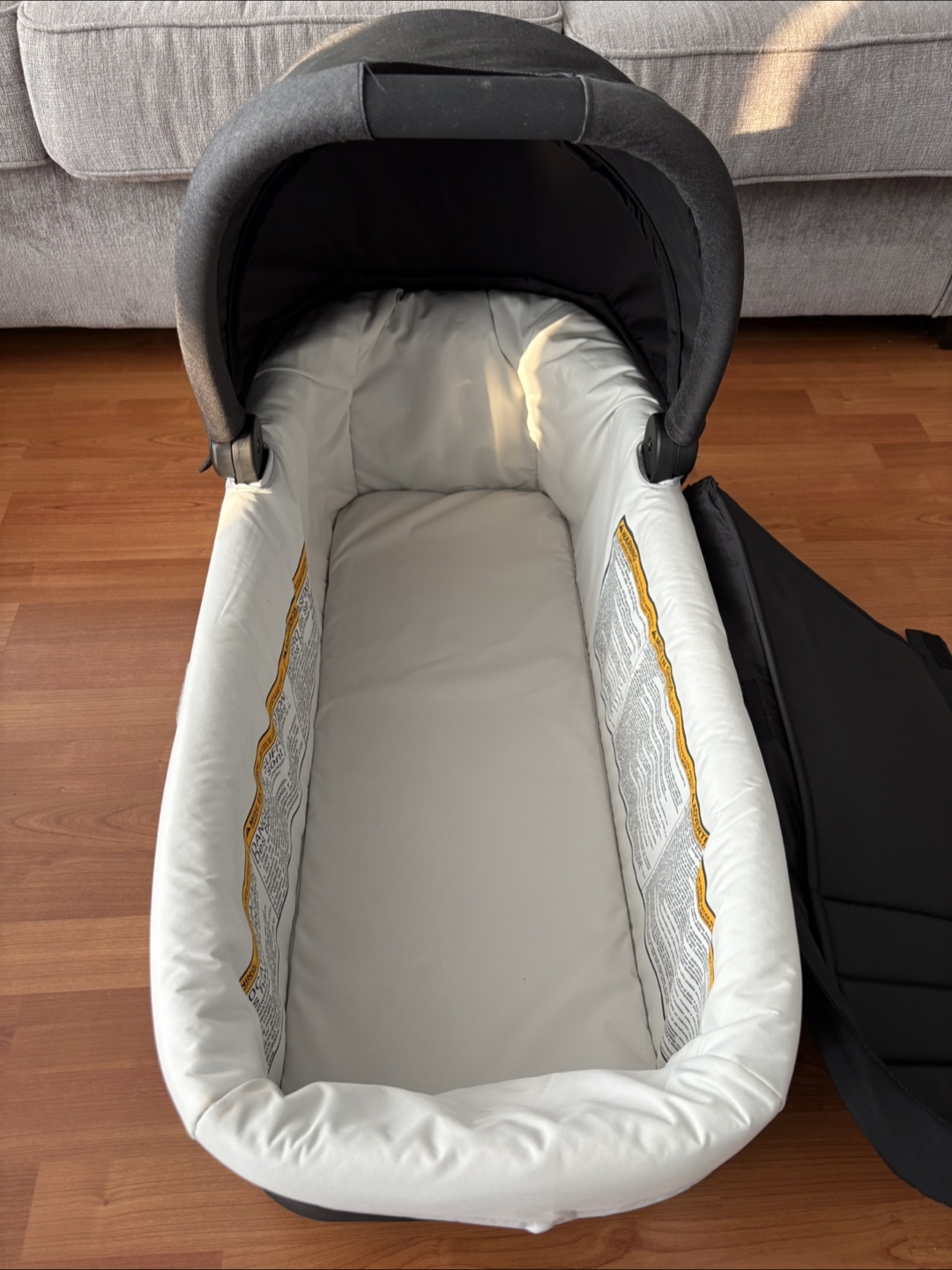Graco Black Baby Bassinet Carrycot - photo 2