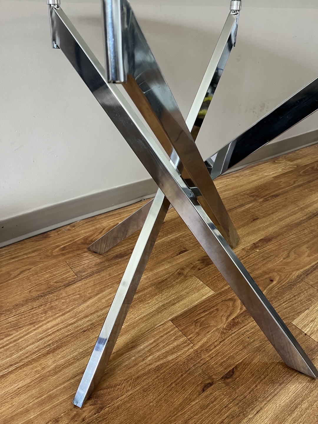 Glass Round Dining Table - photo 3