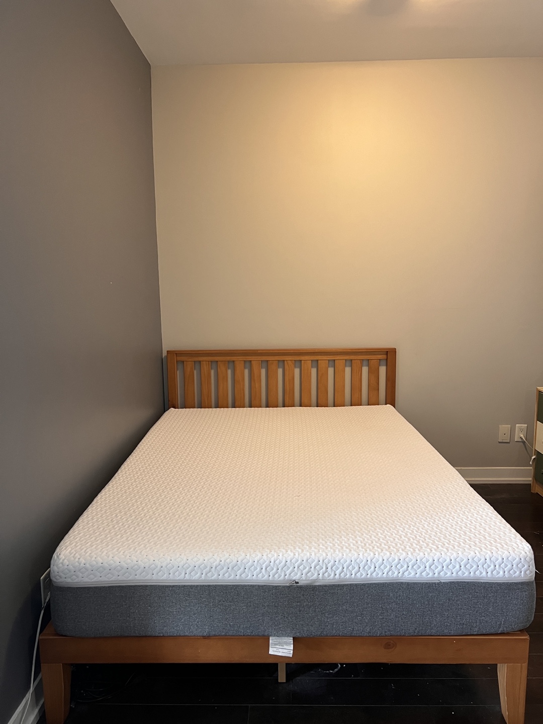 Queen Size Alexia Wood Platform Bed - photo 3