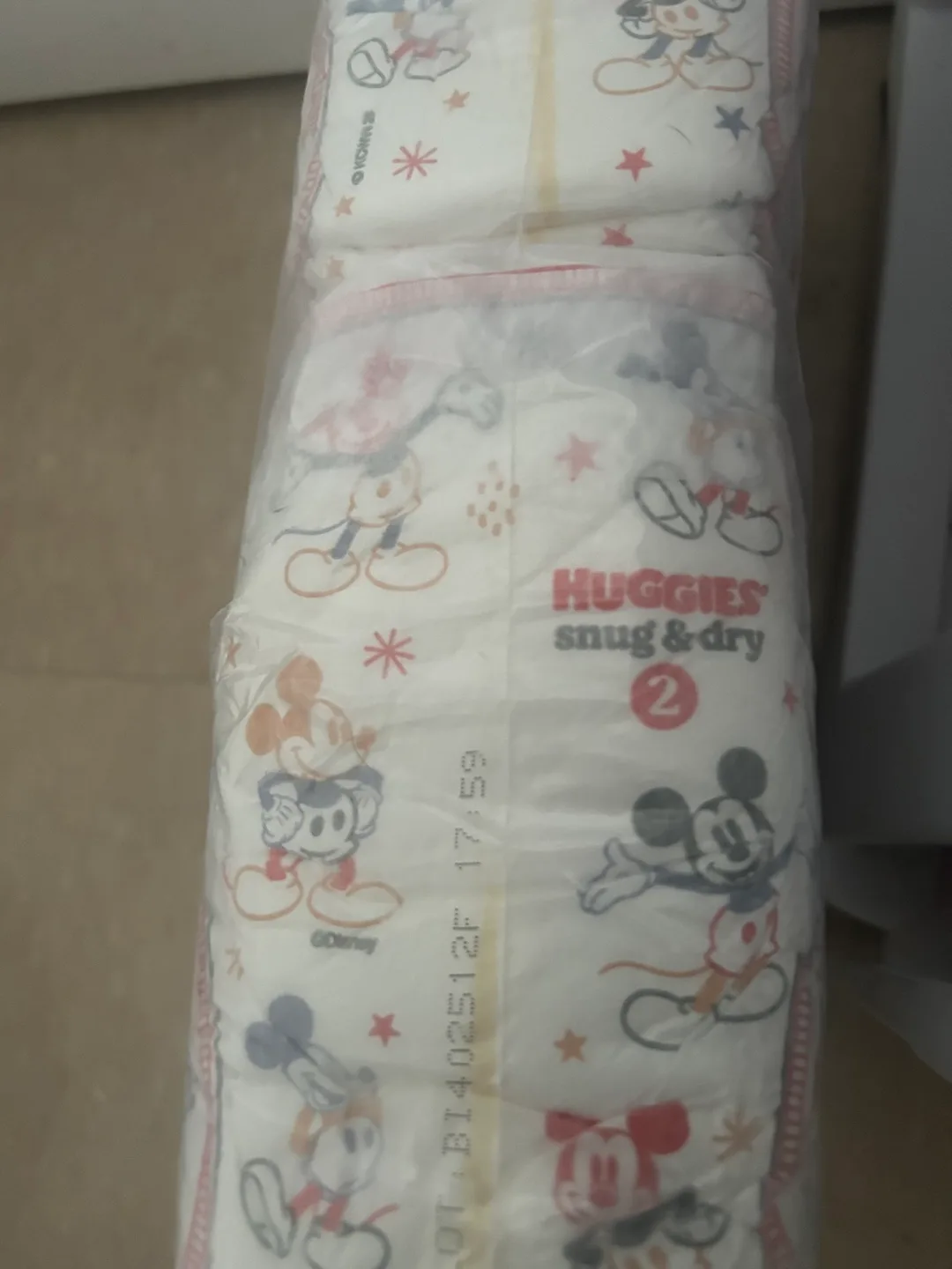 Huggies Snug & Dry Size 2 Diapers image indicator(2)