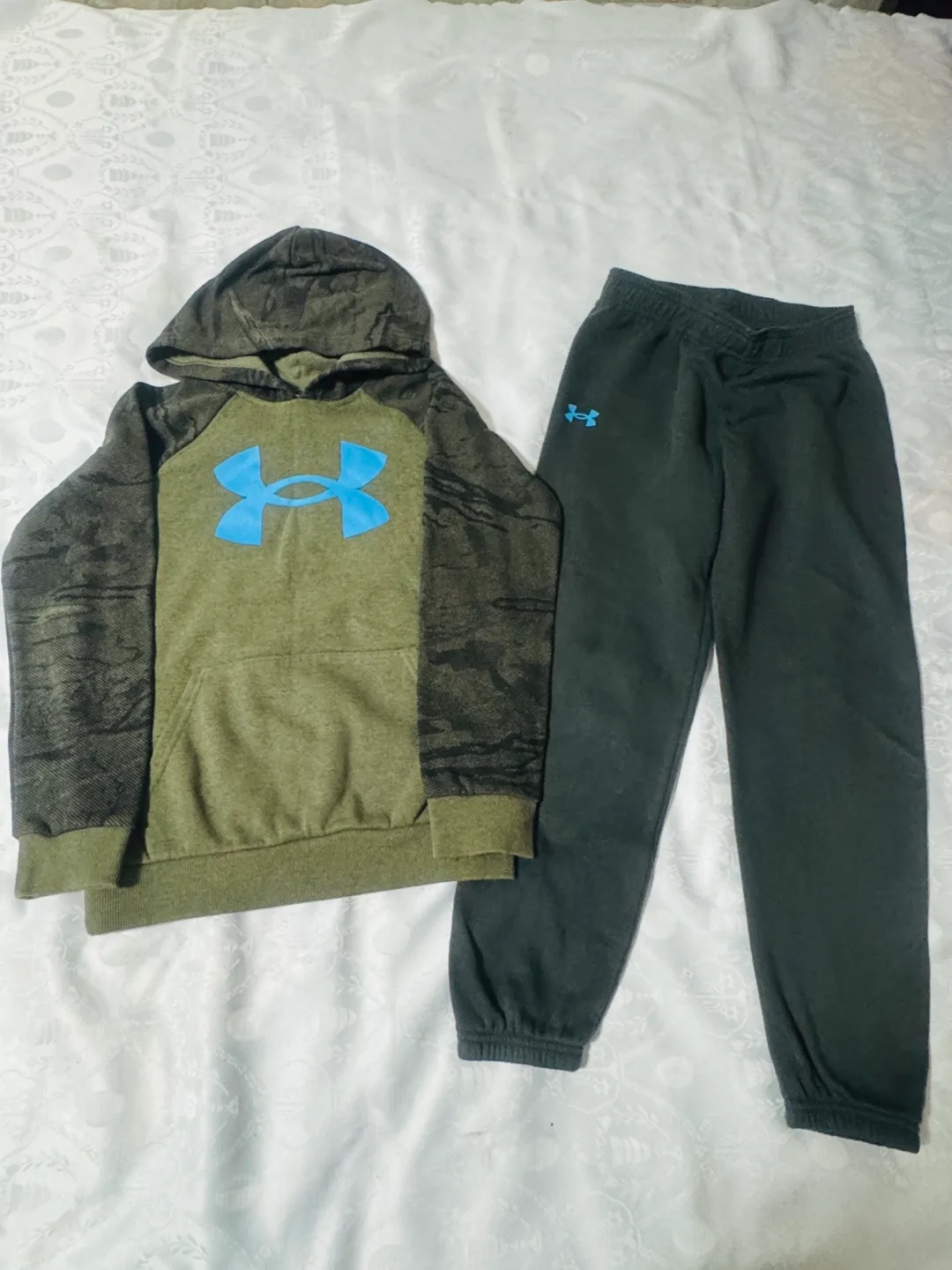 Under Armour Kids' Hoodie & Pants Set size 10 thumbnail