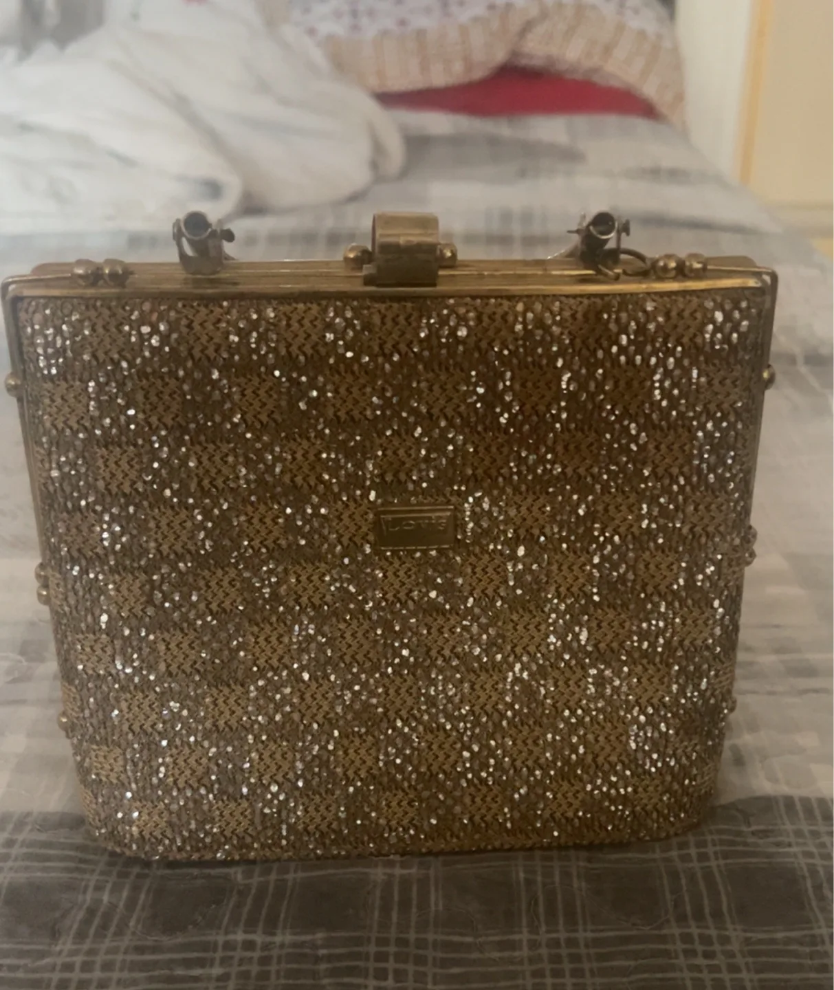 Vintage La Regale Gold Sequin Handbag thumbnail