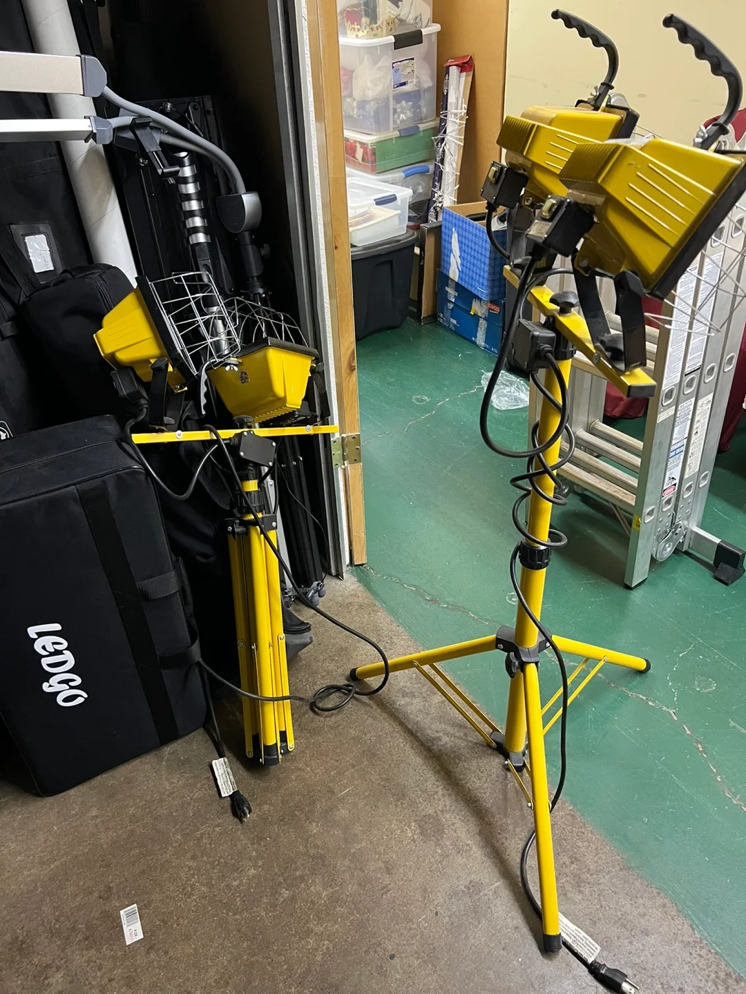 LEDgo Work Light with Tripod Stand thumbnail