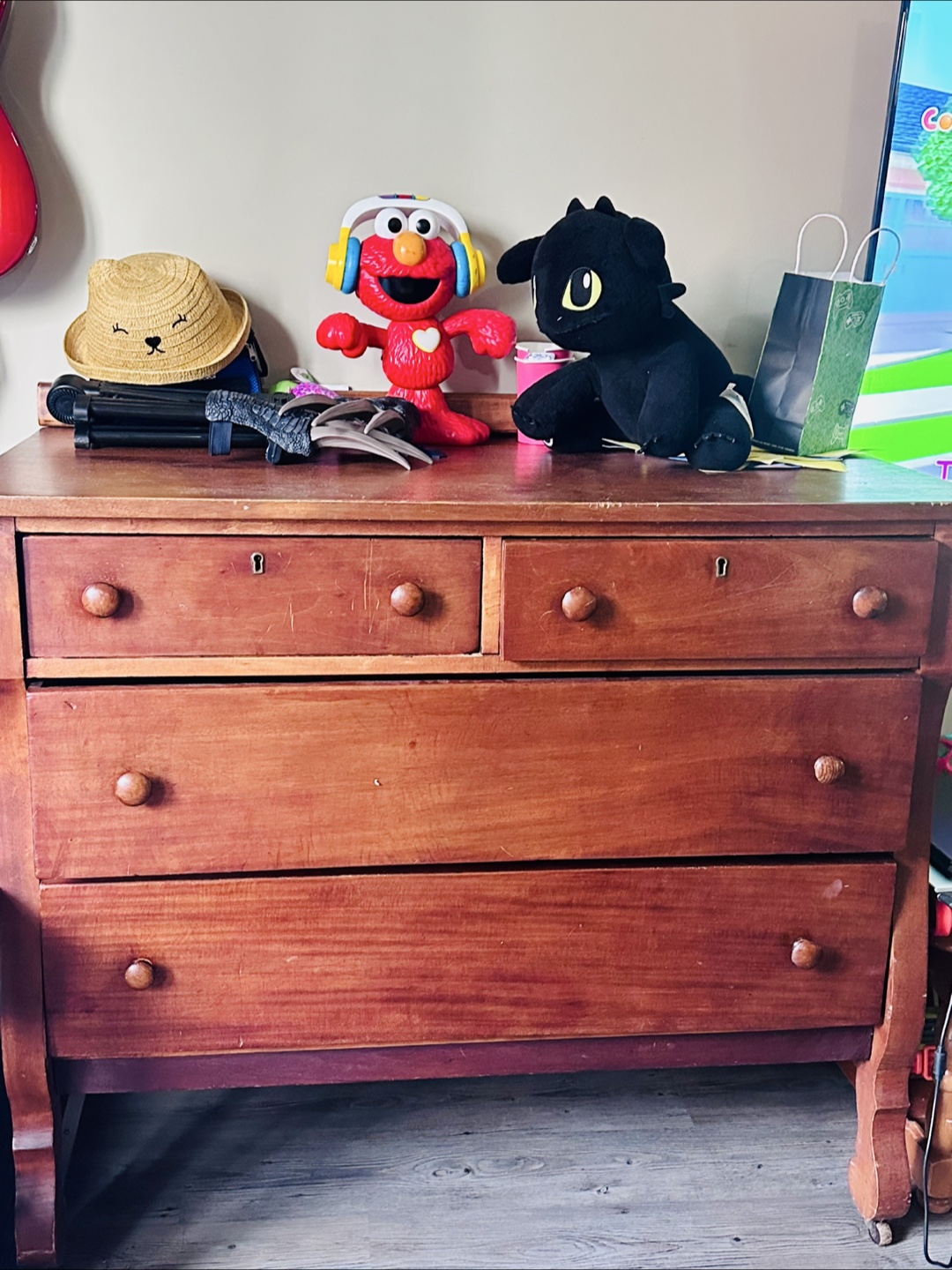 Wooden Dresser - photo 2