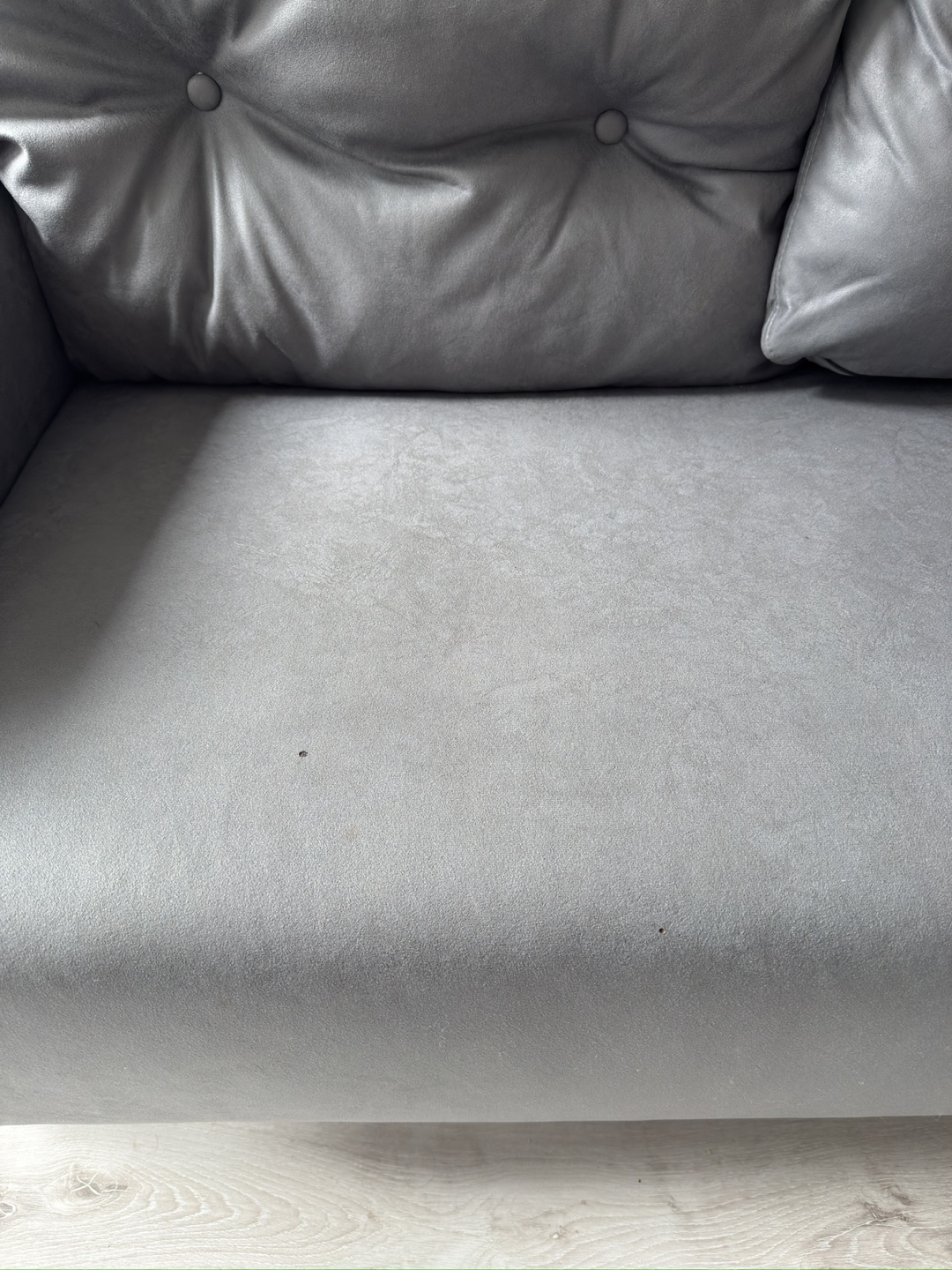 Love seat need gone - photo 3