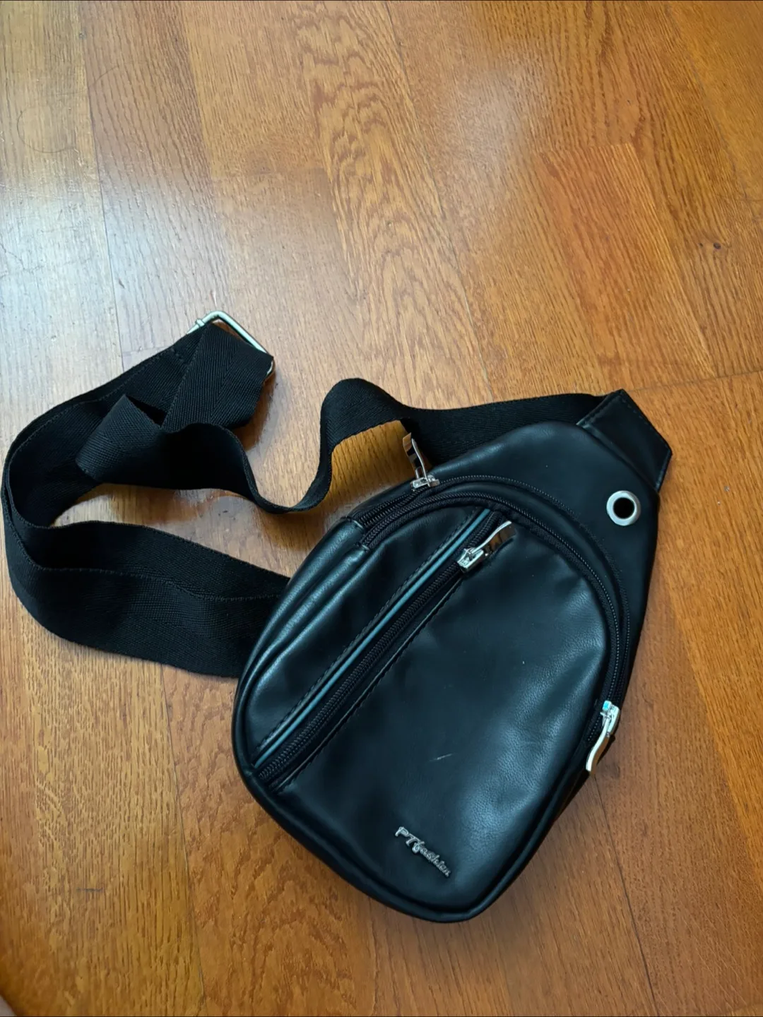 PT Fashion Black Sling Bag thumbnail