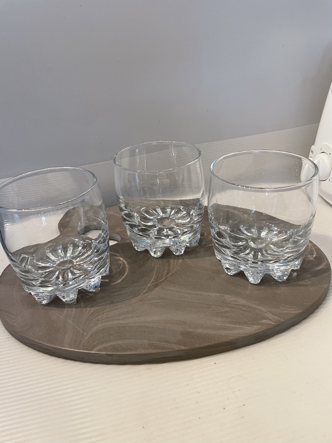Set of 3 Clear Drinking Glasses
