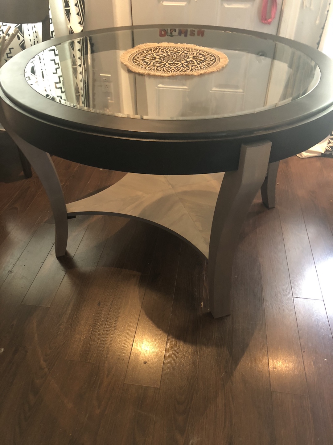 Dining room table 45”length 31”height - photo 4