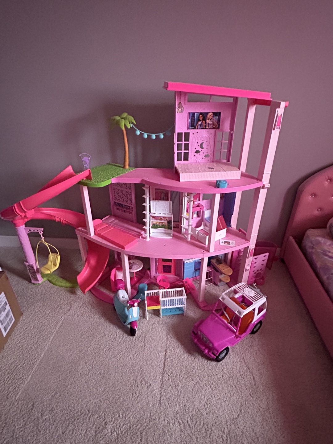 Barbie Dreamhouse Dollhouse w/ Accessories