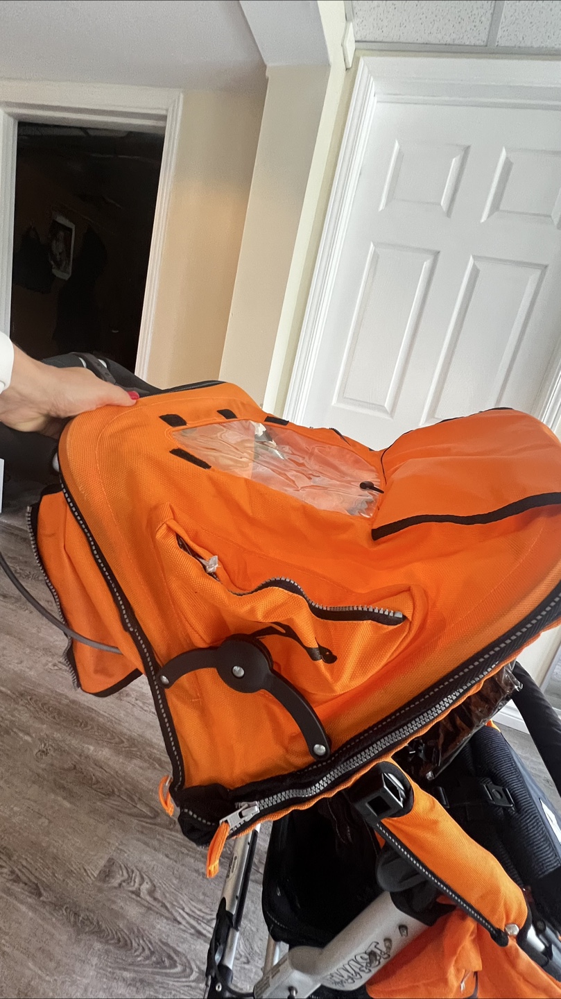 TK Twist Jogger Stroller - Orange & Black - photo 4