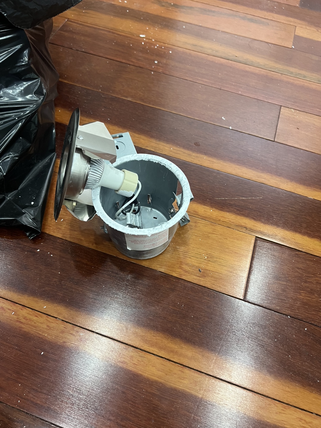 stainless steel potlight used for sale with bulb 38 pieces. - photo 3