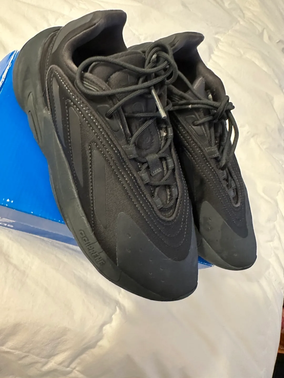 Adidas Black US 6 image indicator(2)