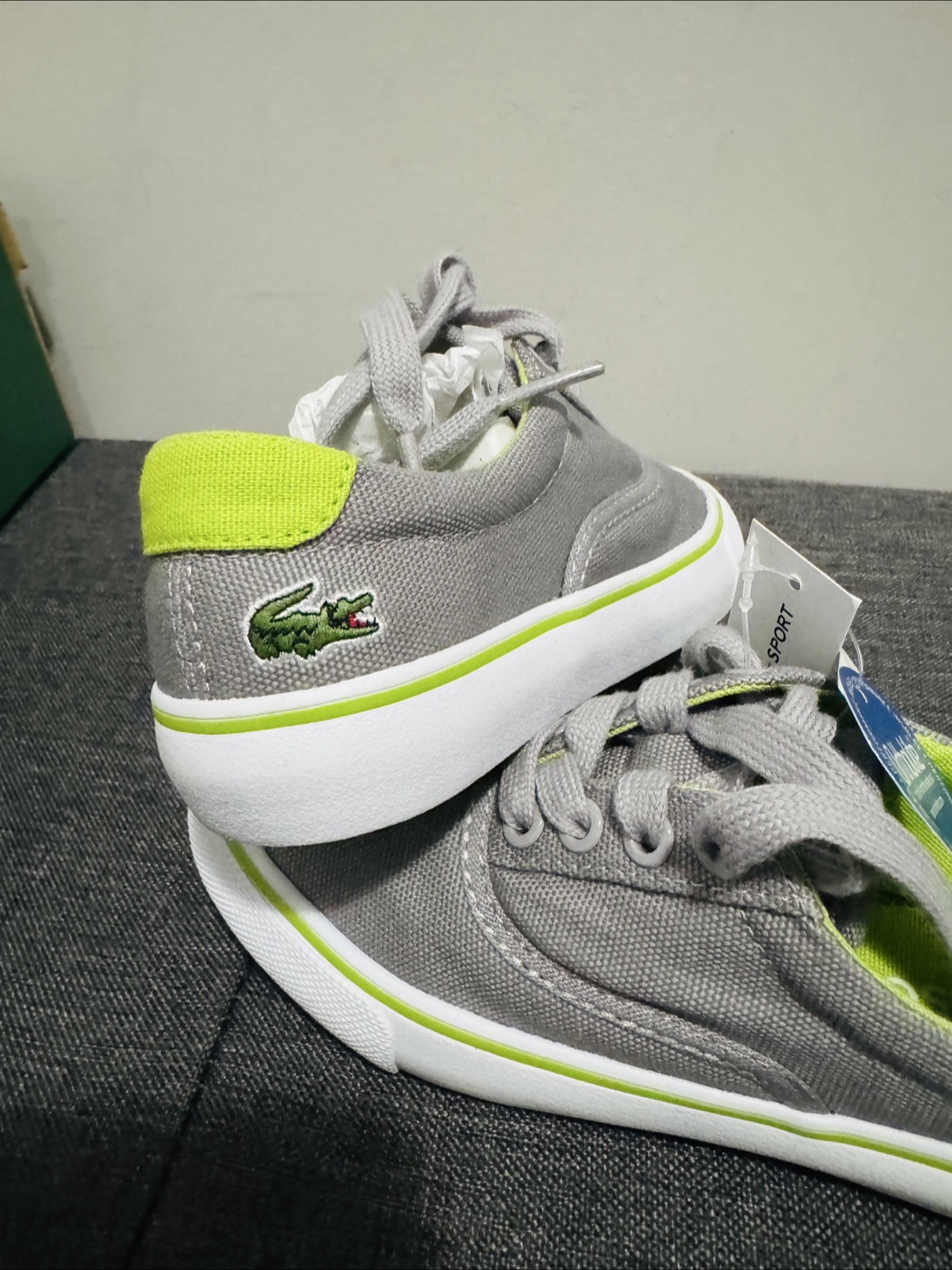New Lacoste Bellevue Grey/Green Canvas Shoes Kids - Size 12 - photo 4