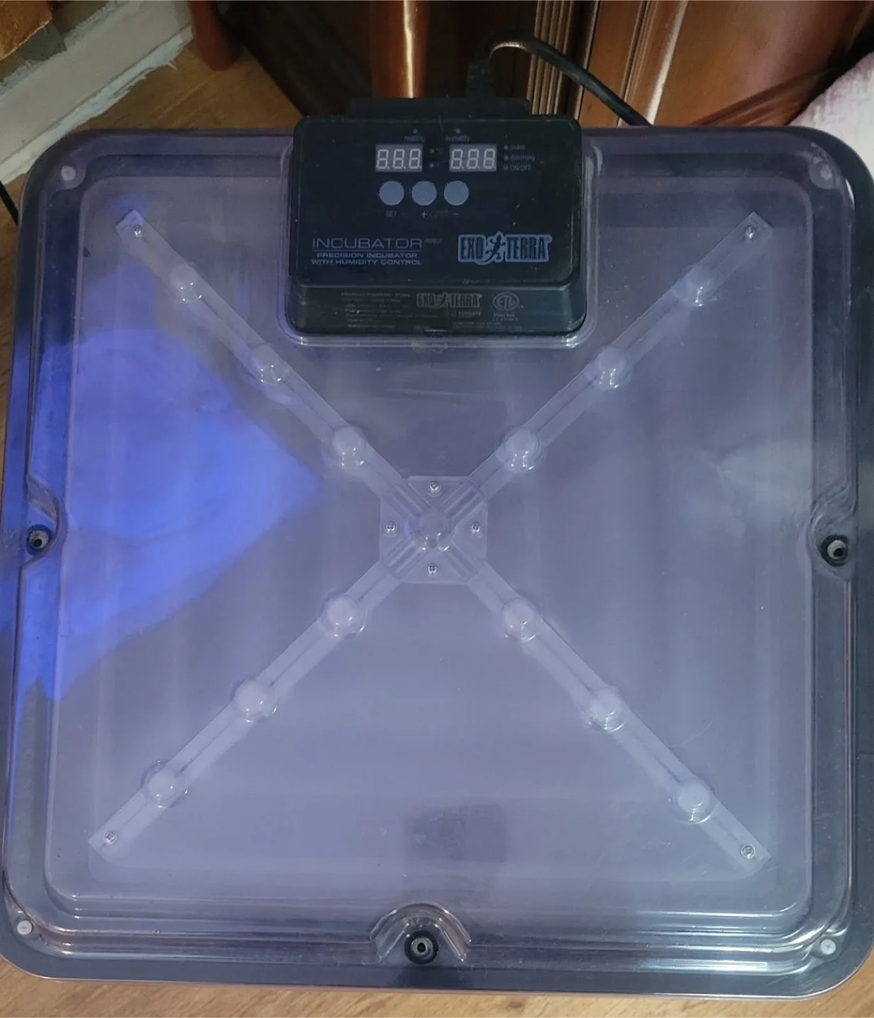 Exo Terra Incubator Reptile Egg Incubator image indicator(2)