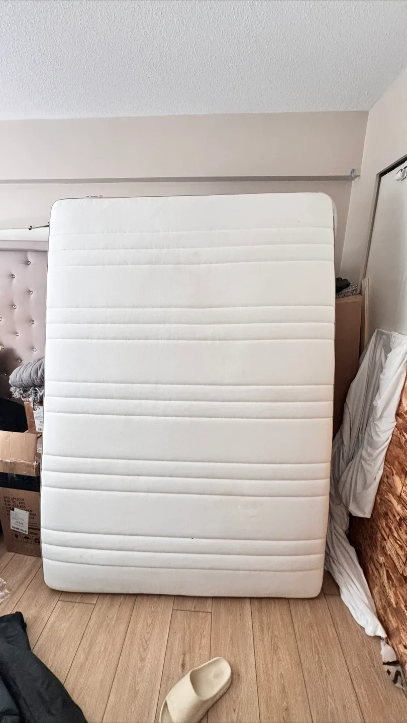 Molblly Full Size Dark Green Bed Frame and Mattress image indicator(3)