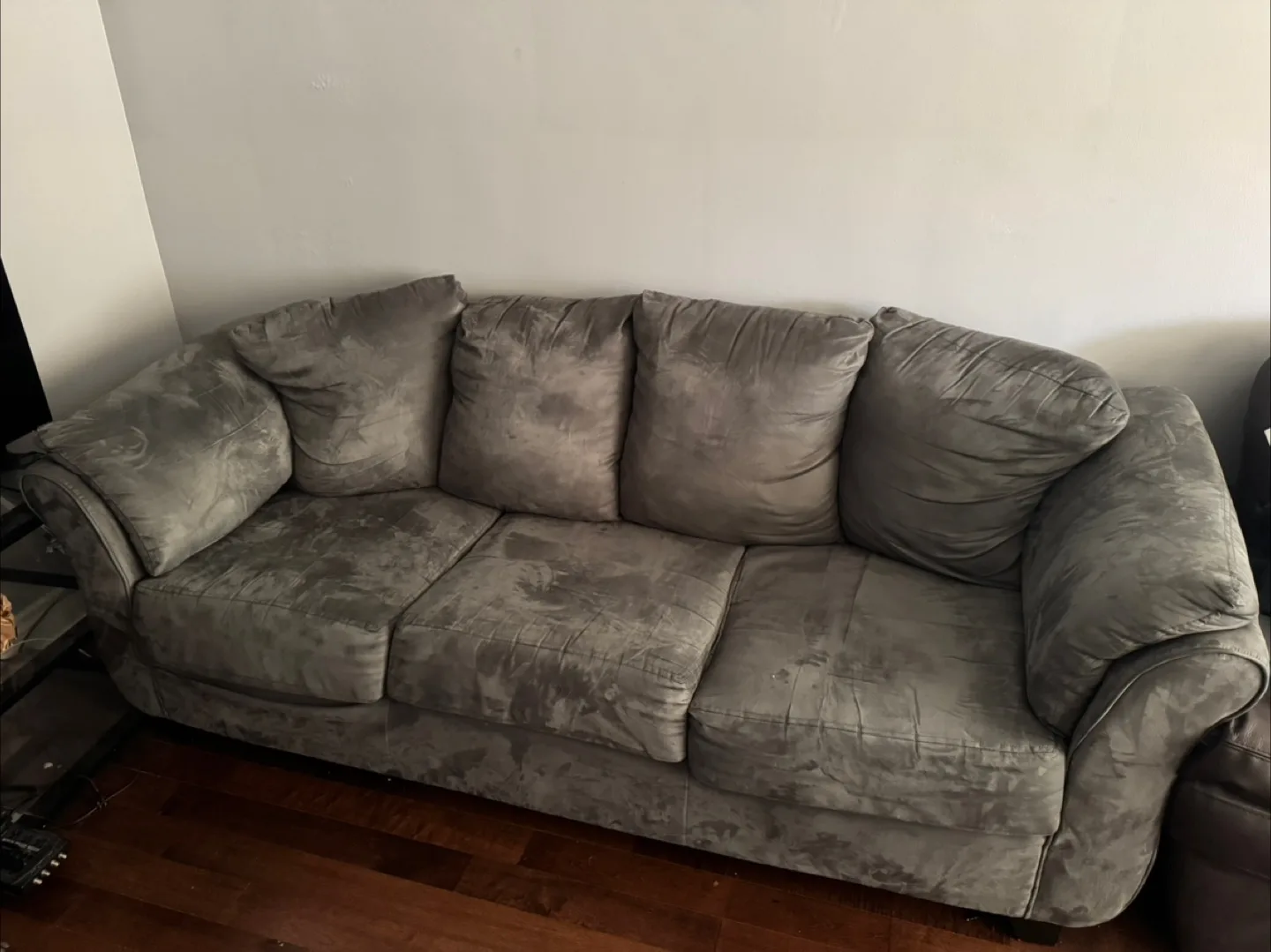 Leon’e Collier Sofa - Dark Grey. 2 available image indicator(2)