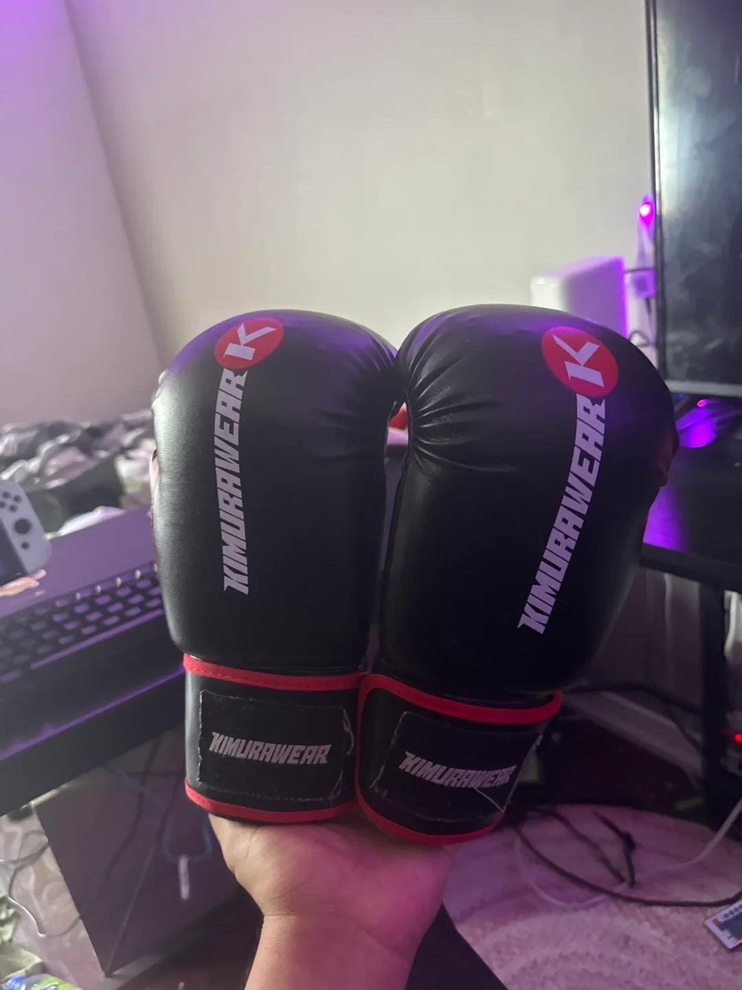 Kimurawear Boxing Gloves thumbnail