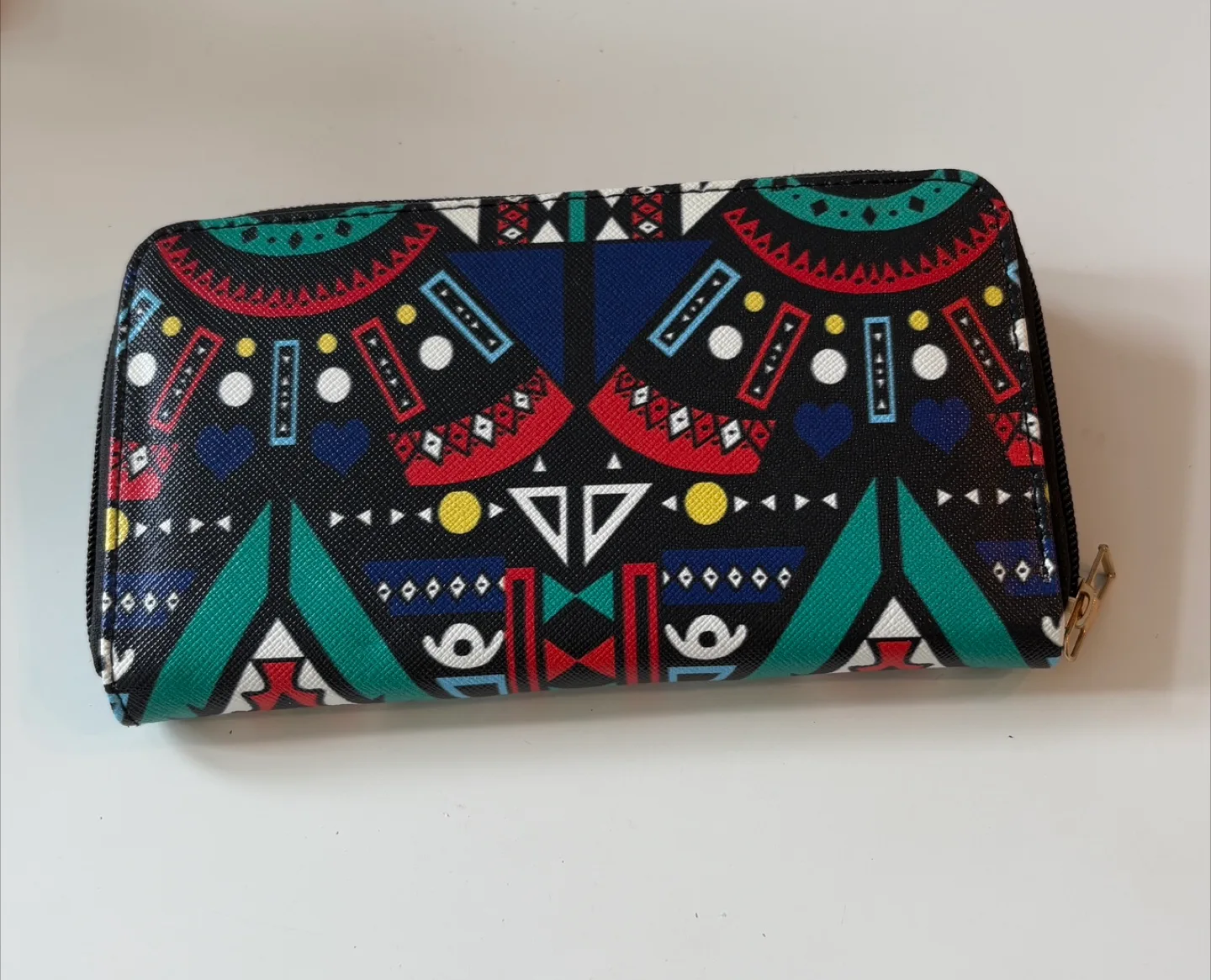 Beautiful Patterned Zip-Around Wallet! image indicator(4)
