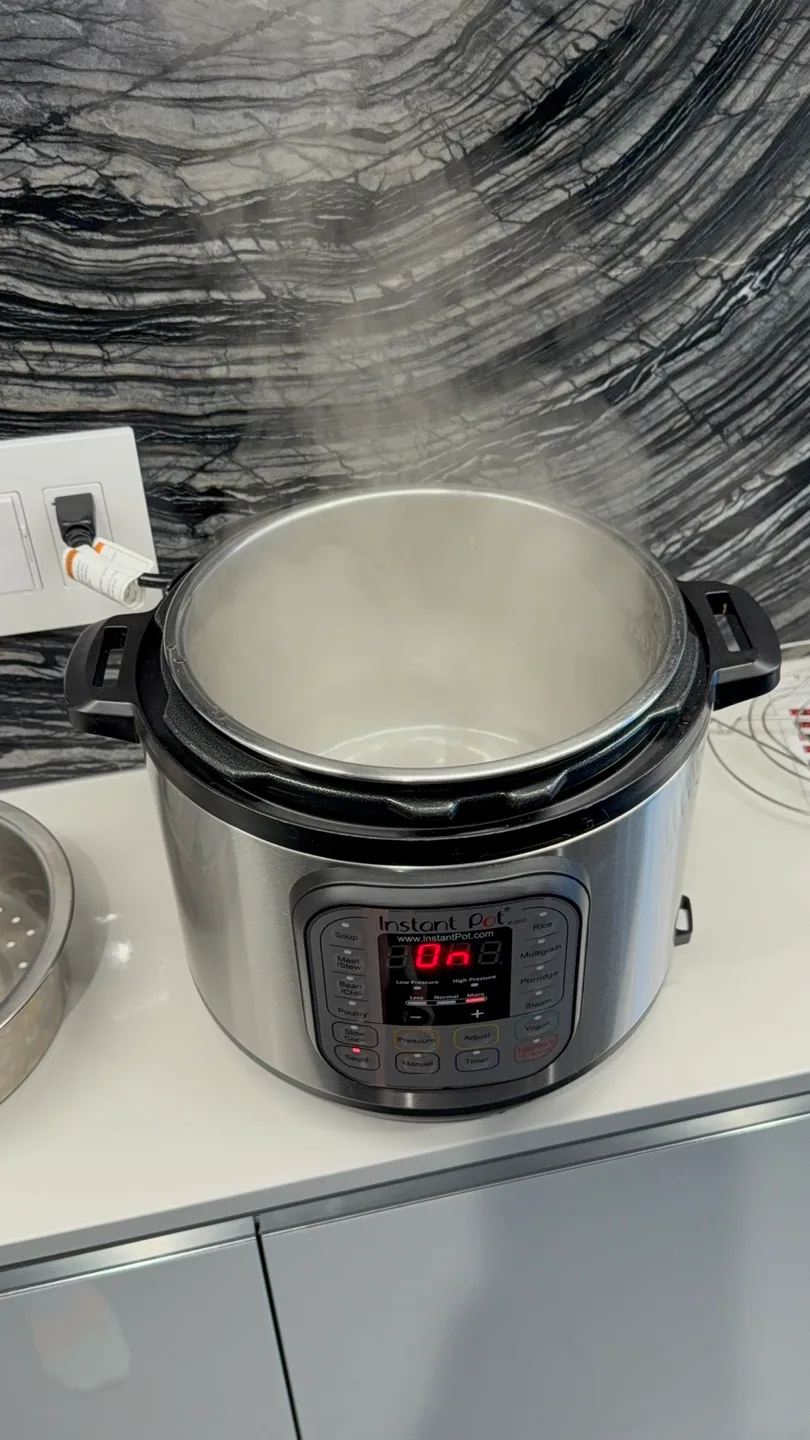 Instant Pot DUO 5 Quart 7-in-1 Multi-Use Pressure Cooker image indicator(8)