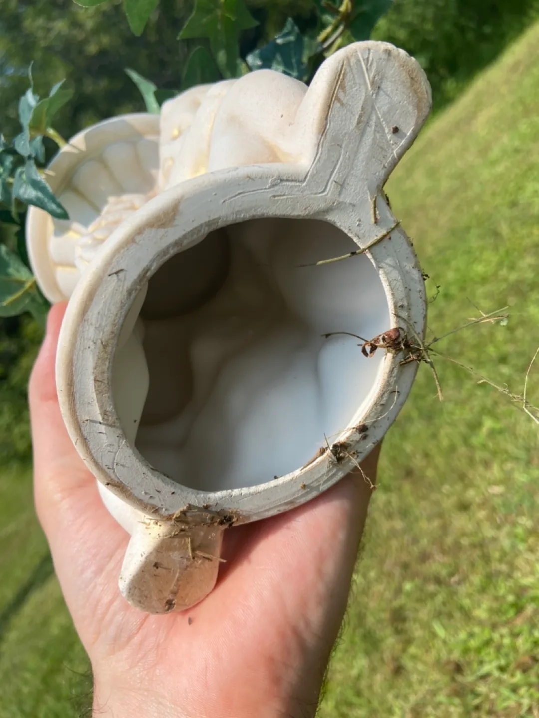 Porcelain Angel Candle Holder with fake Ivy image indicator(2)