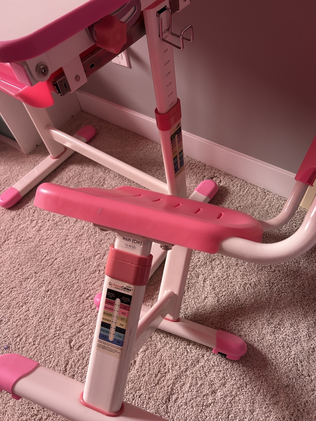 VIVO Pink Adjustable Children's Desk and Chair Set - photo 4