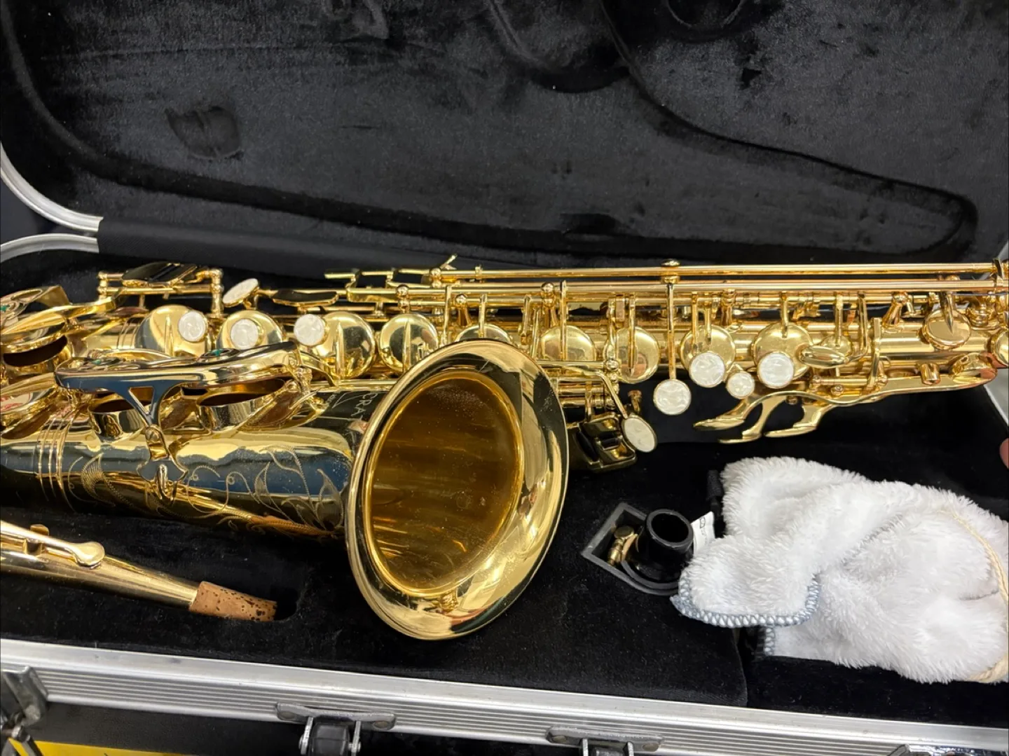 ADOR Gold Saxophone image indicator(6)