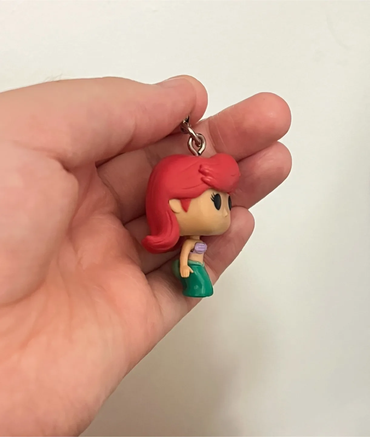 Lot of two Funko Pops! Disney Princess Ariel & Harley Quinn image indicator(3)