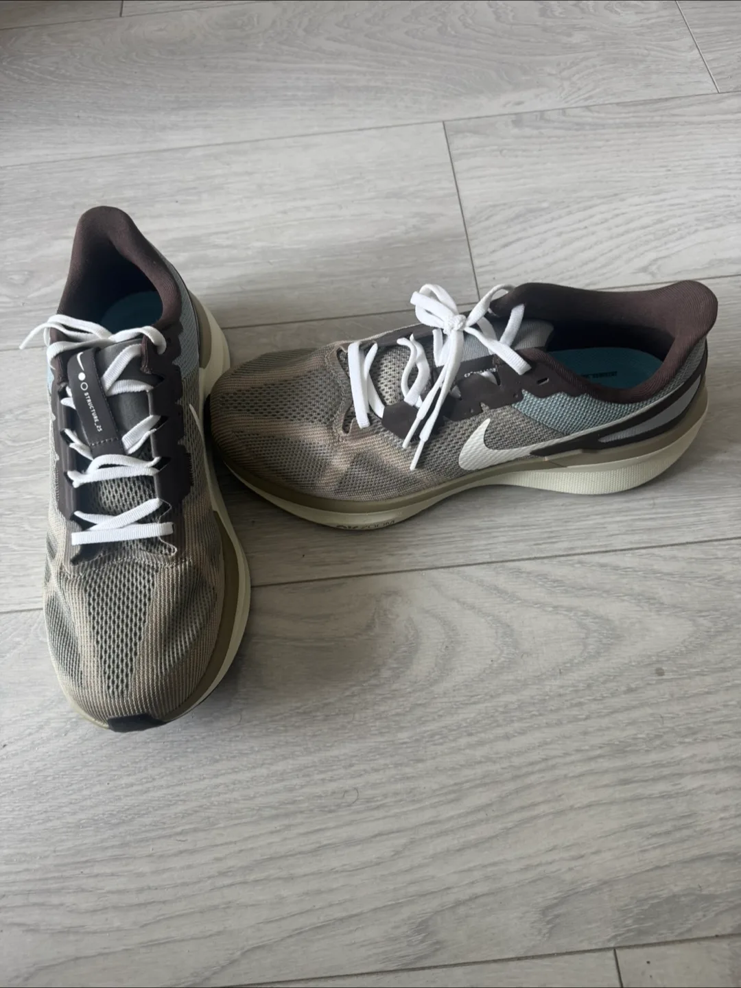 Nike sneakers collection - variety of Styles image indicator(5)