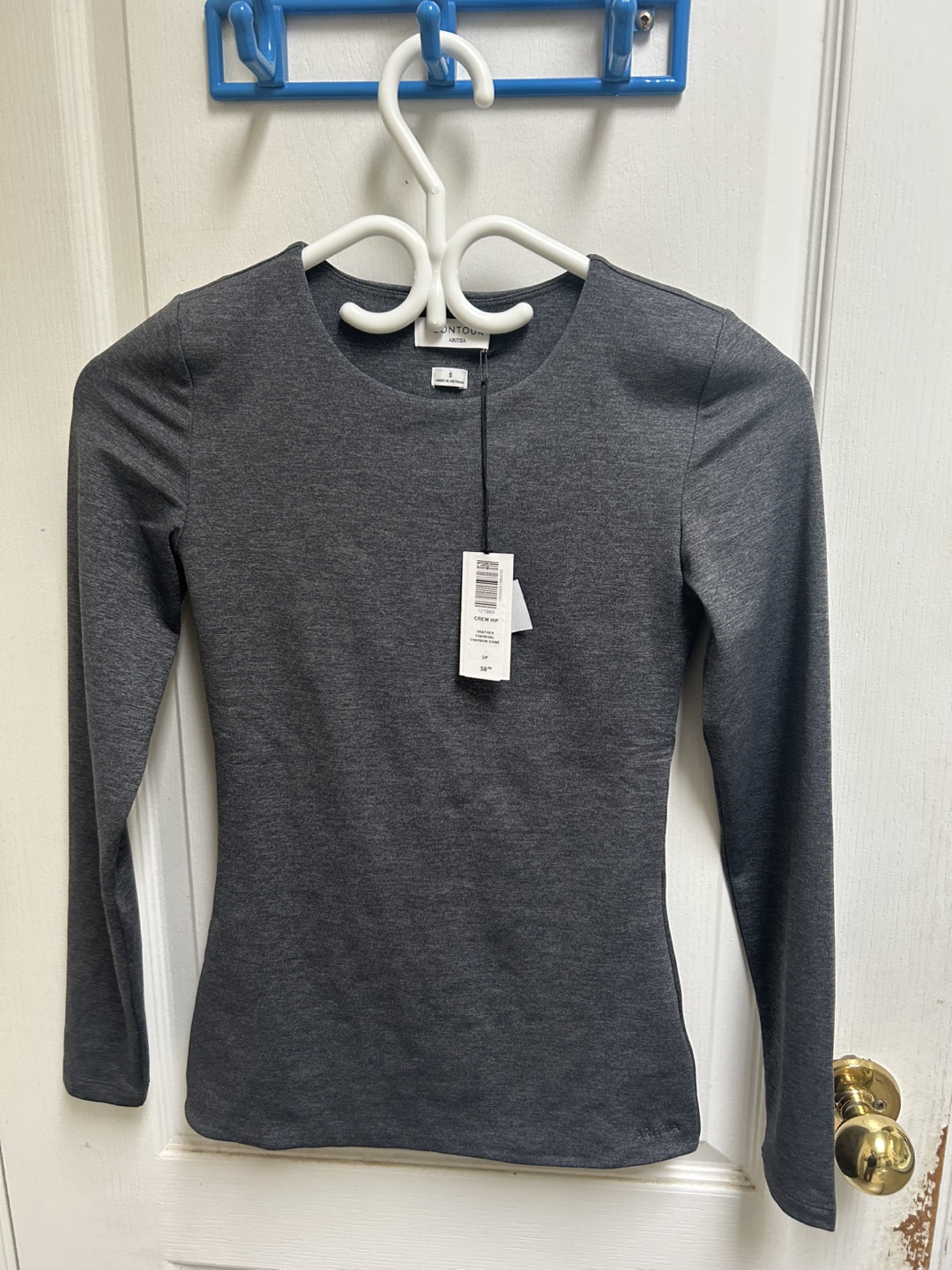 Aritzia Contour Crew Hip Top - Size S