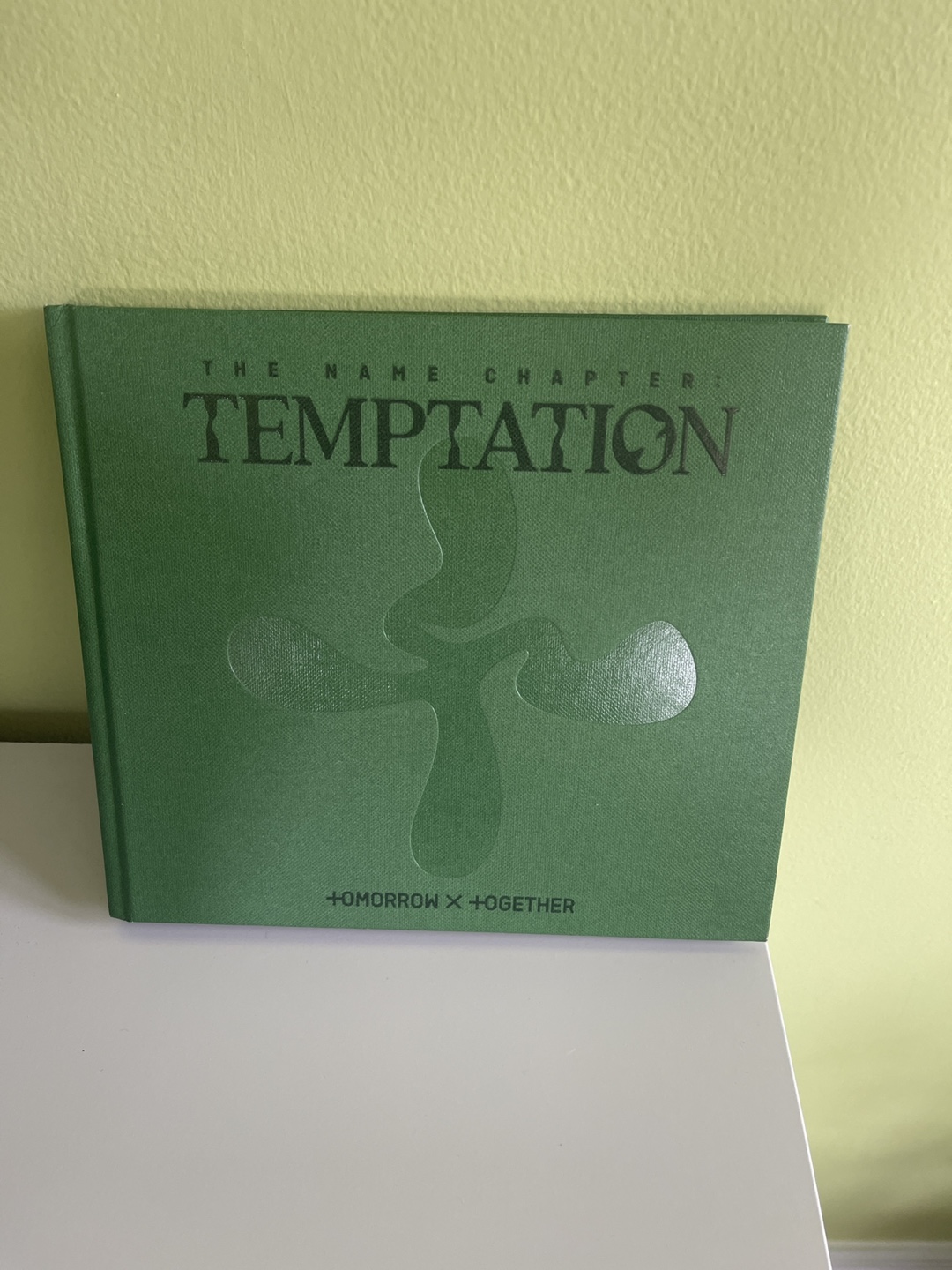 TXT TOMORROW X TOGETHER The Name Chapter: TEMPTATION Book