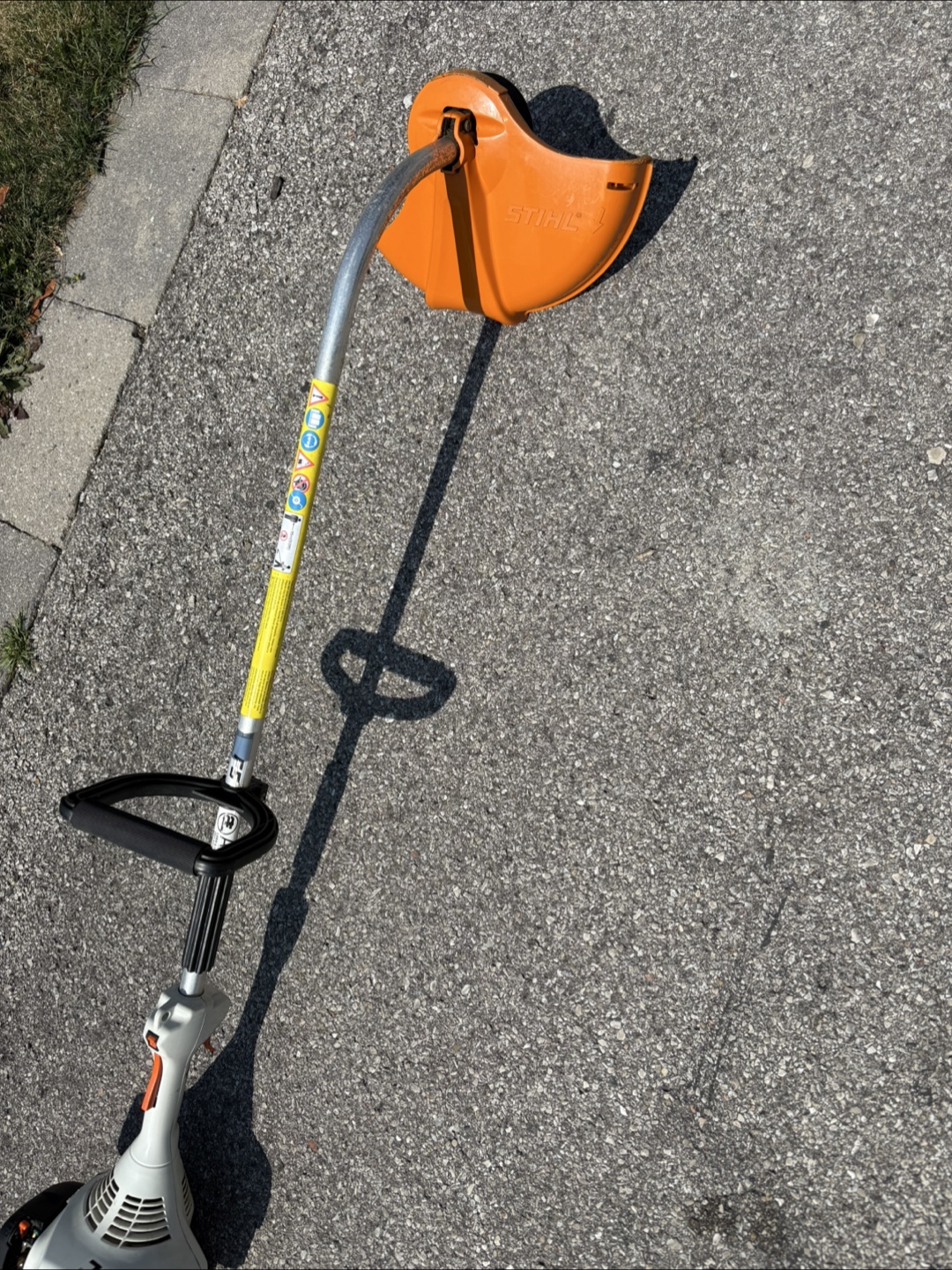 STIHL FS 38 Gas Weed Trimmer – Starts First Pull - photo 4