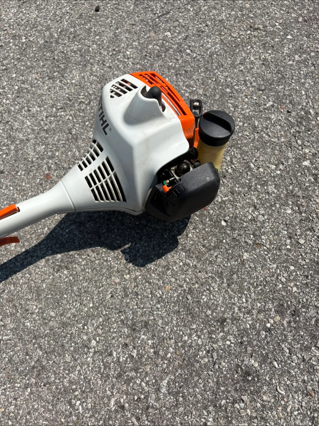 STIHL FS 38 Gas Weed Trimmer – Starts First Pull image indicator(3)
