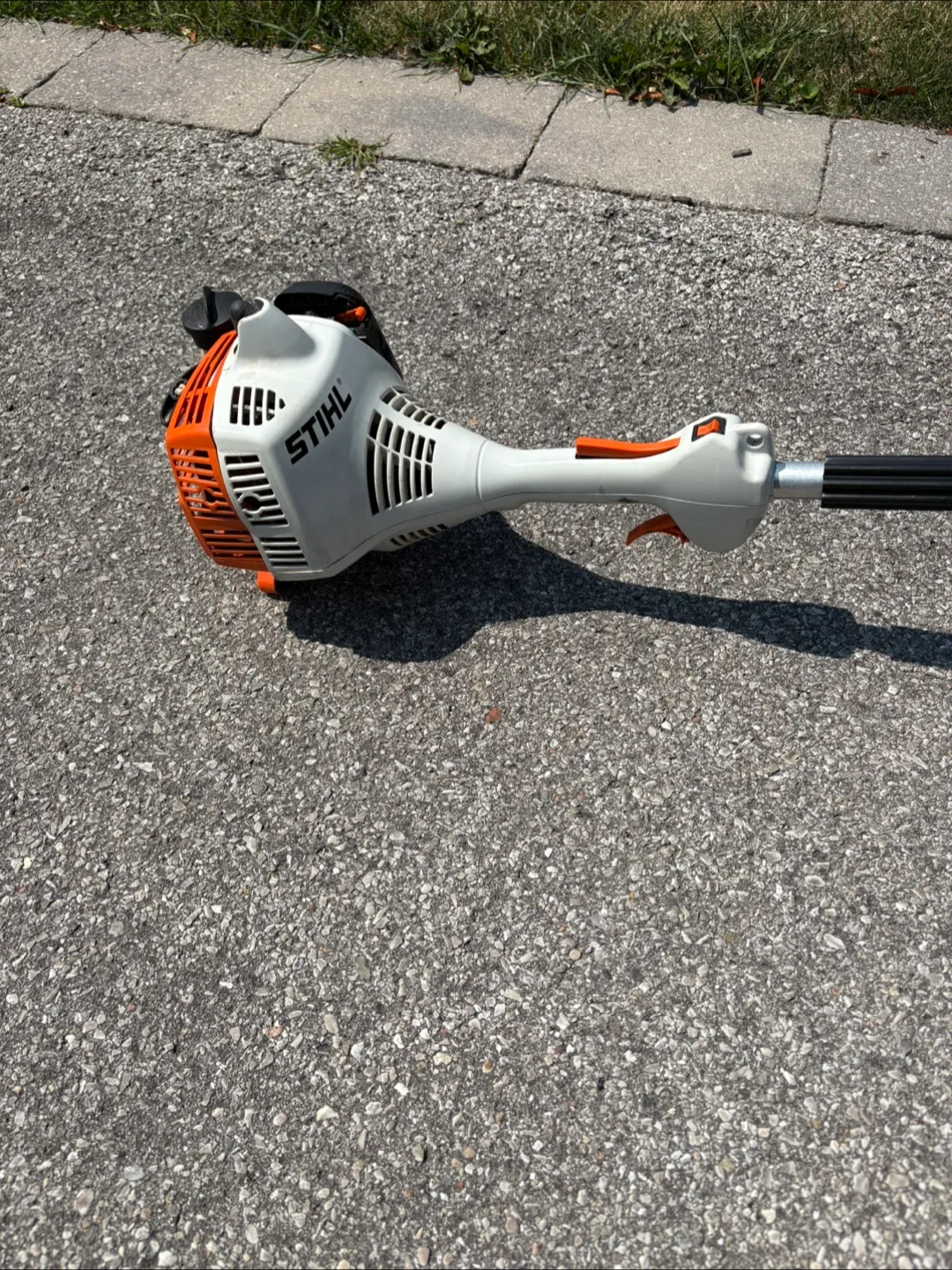 STIHL FS 38 Gas Weed Trimmer – Starts First Pull image indicator(2)