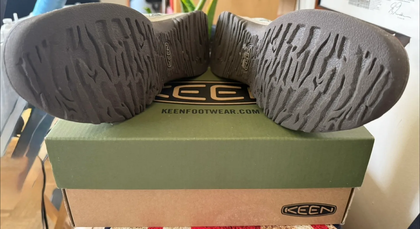 KEEN Women's Whisper Sandals, Size 7 image indicator(2)