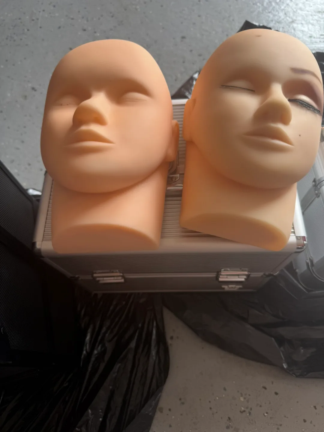 Professional Makeup Cases image indicator(5)