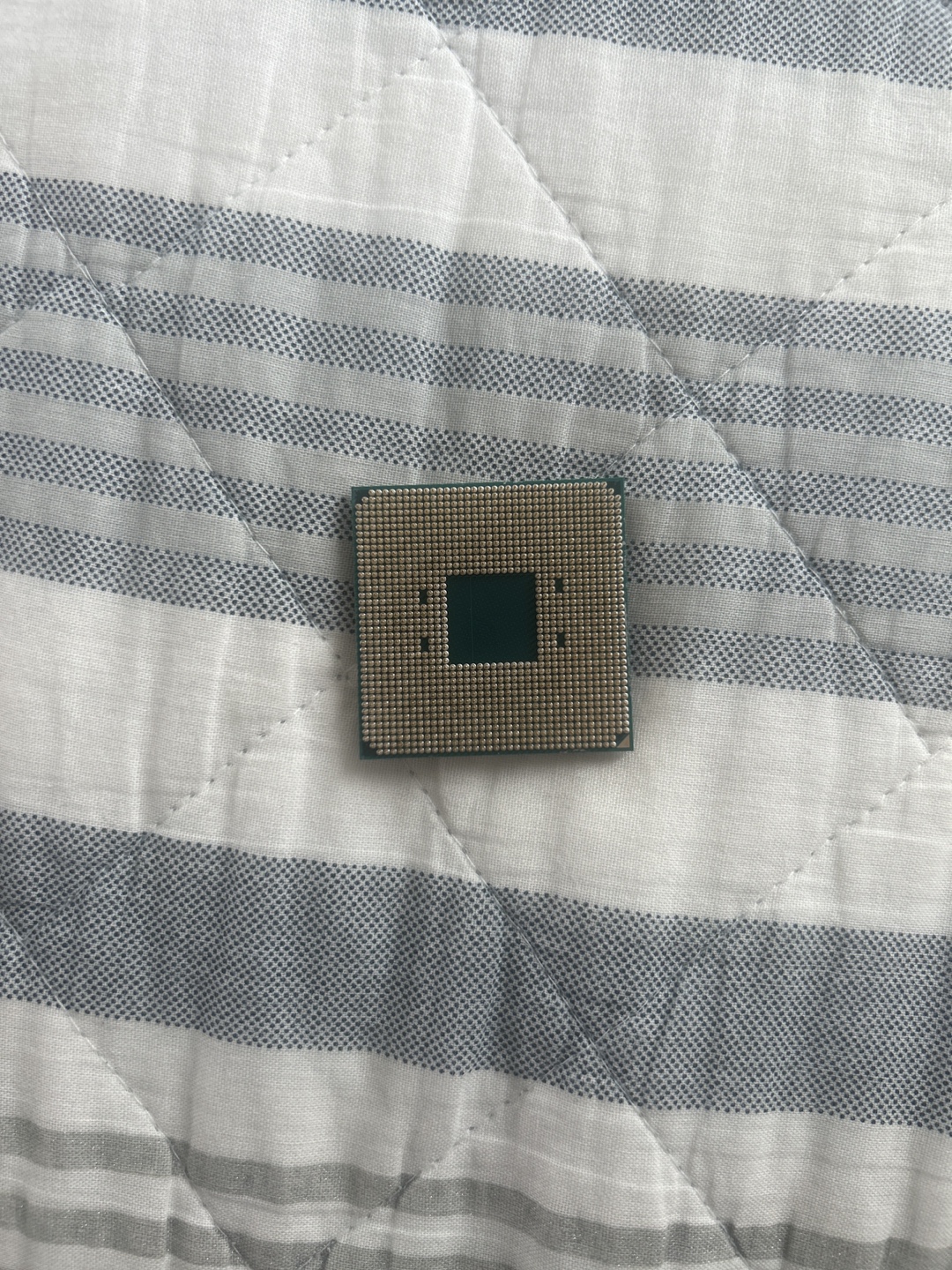 AMD Ryzen 5 3600 CPU - photo 2