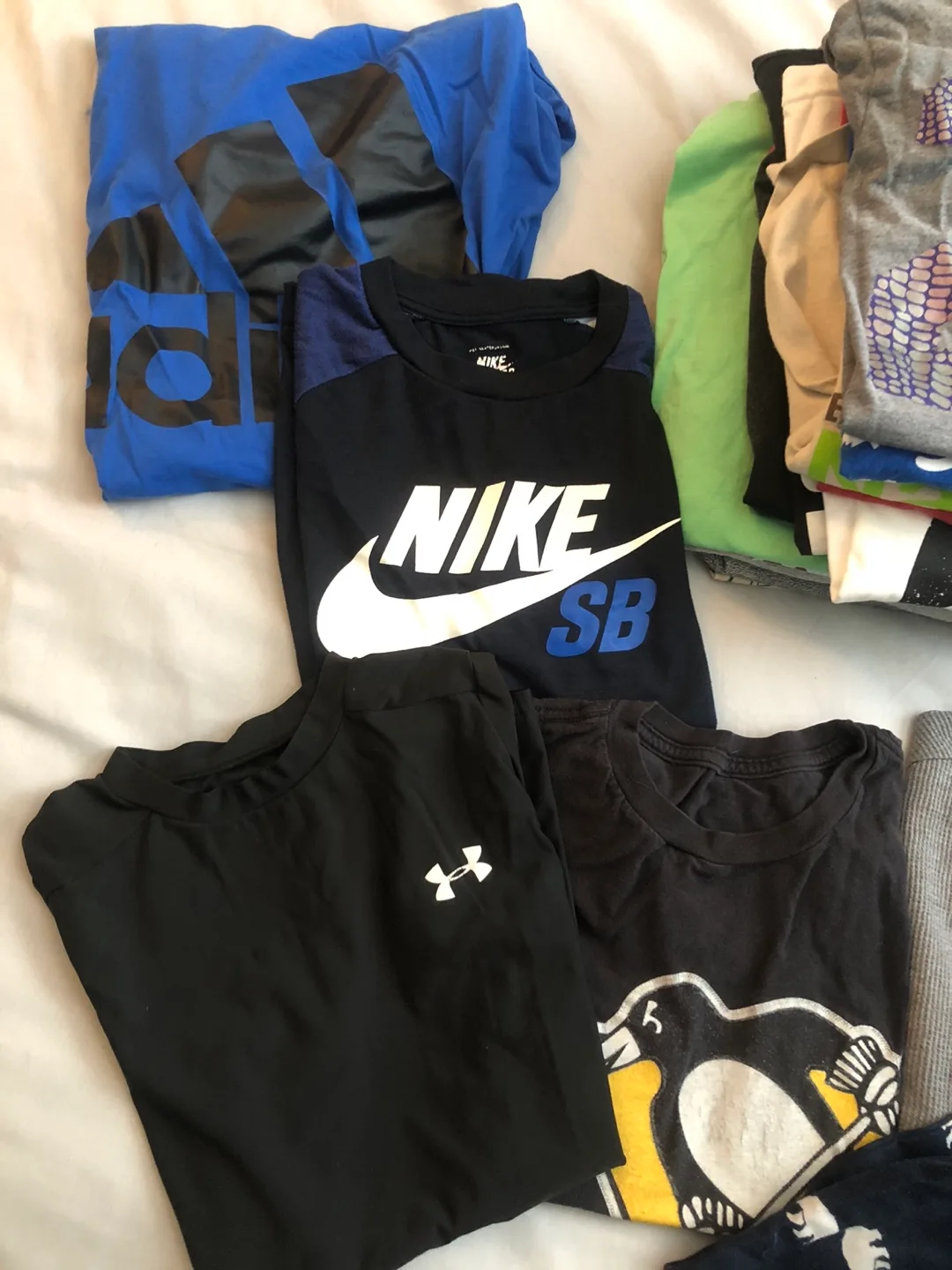 Boys mixed lot clothing image indicator(2)