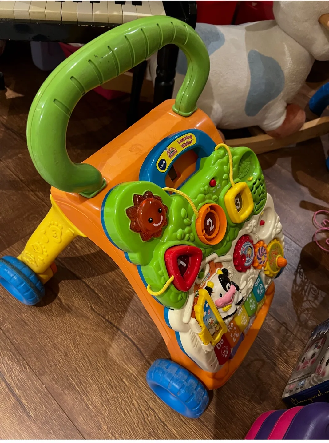 VTech Sit-to-Stand Learning Walker image indicator(2)