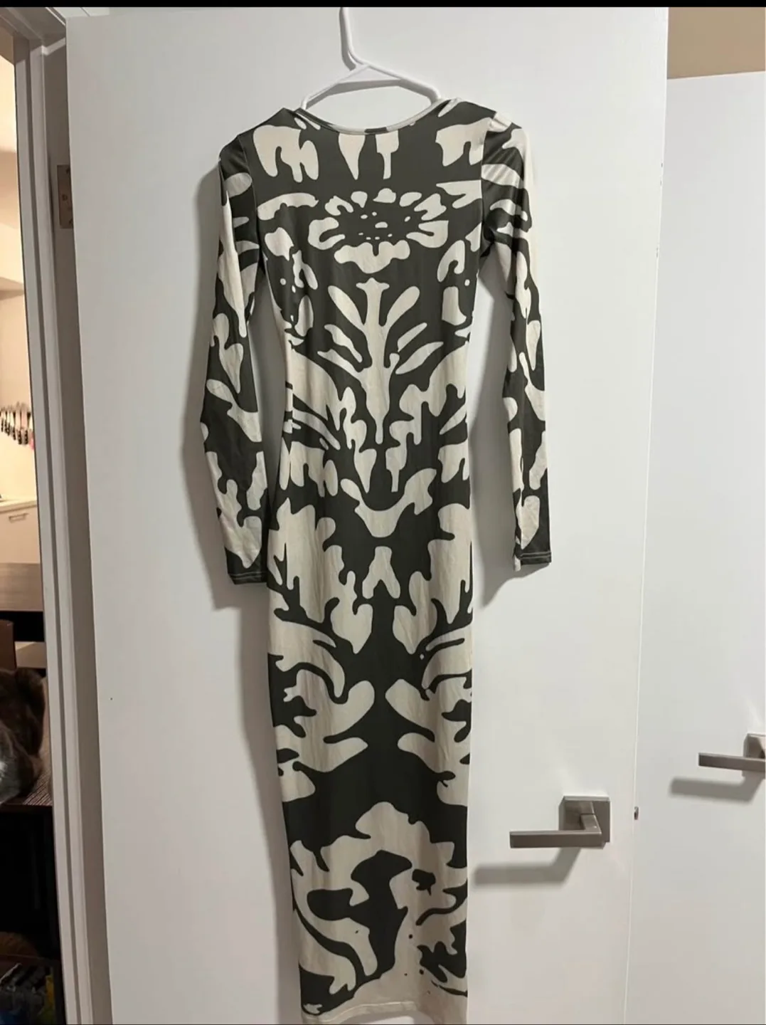 Bella Barnett Dress - Size S. new with tags thumbnail