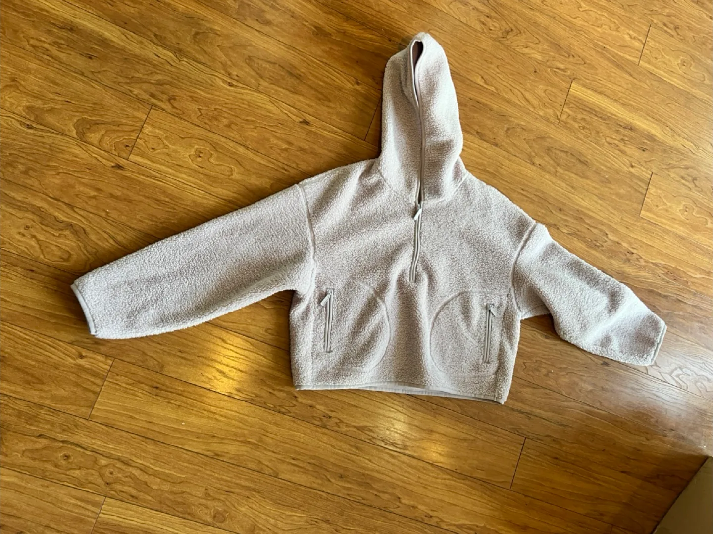 Uniqlo Fleece Cropped Hoodie thumbnail