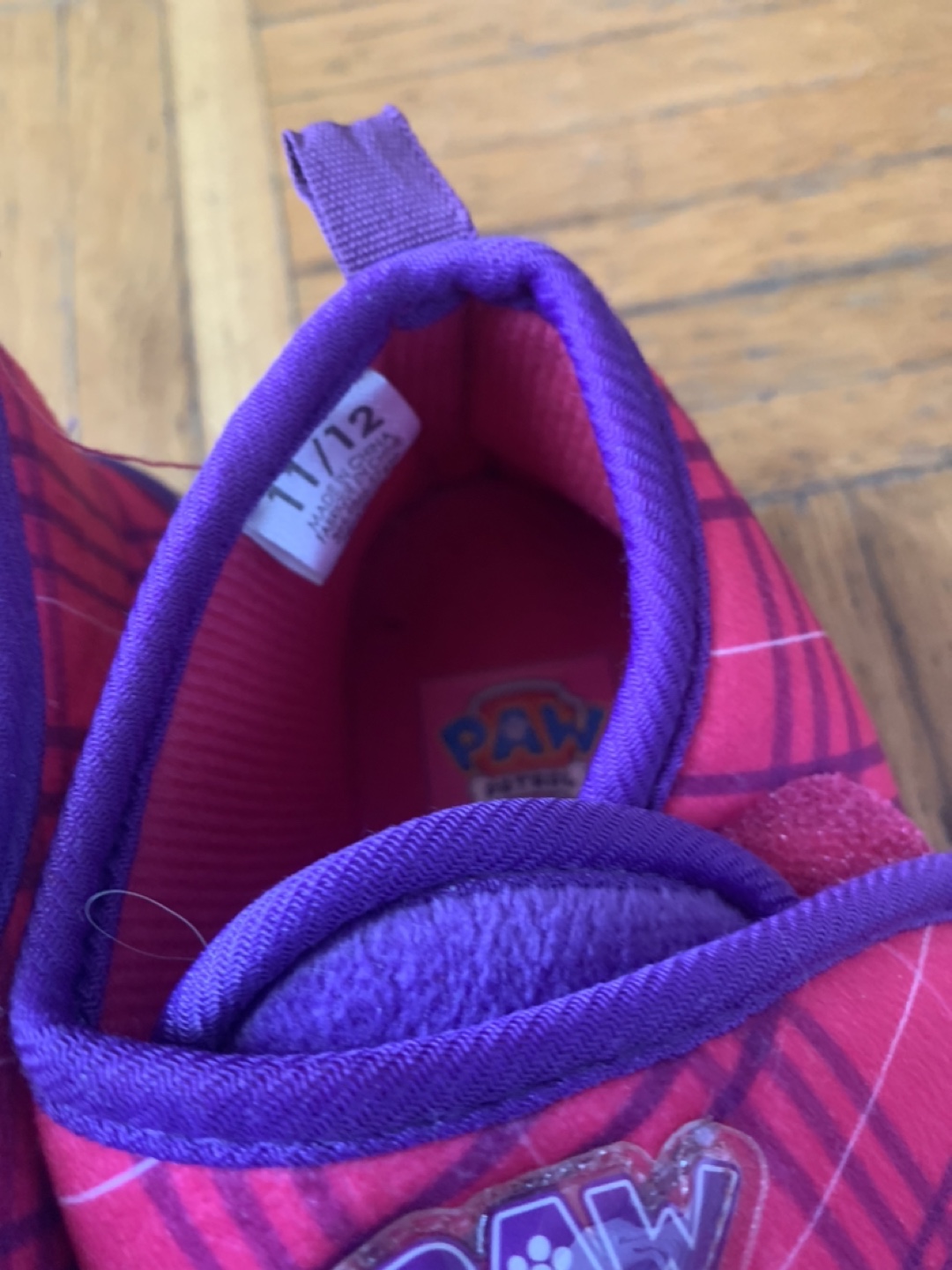 Brand New. Paw Patrol Skye & Everest Slippers - Size 11/12 - photo 3