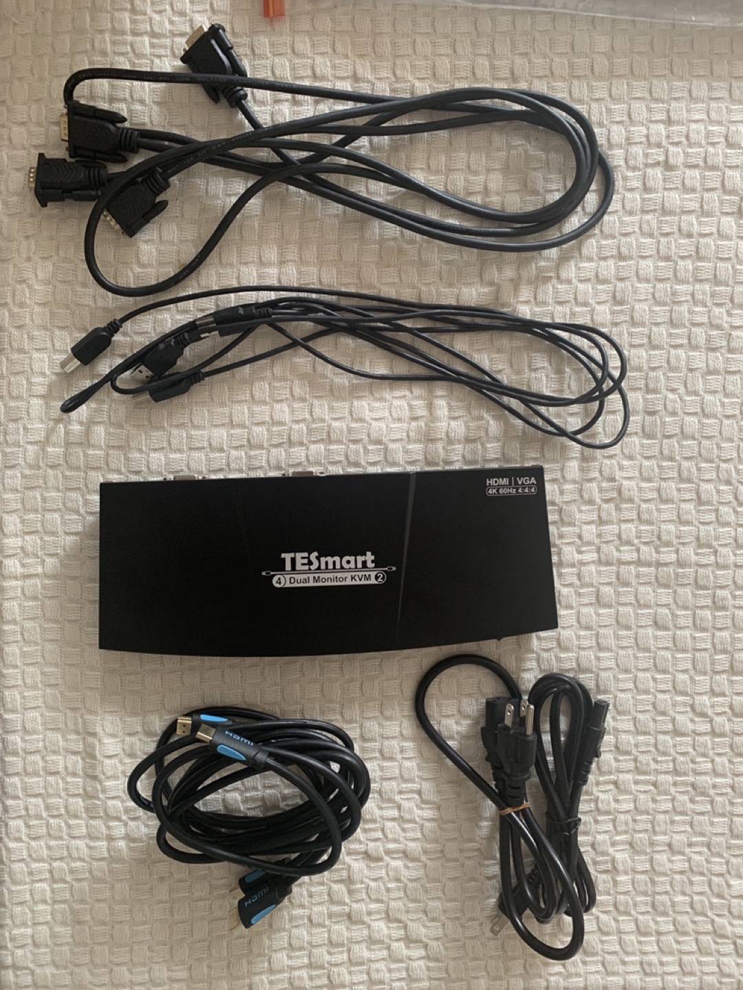TESmart 4 Dual Monitor KVM - photo 2
