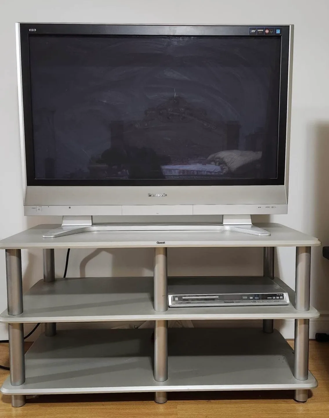 Panasonic Viera TV 43 in free thumbnail