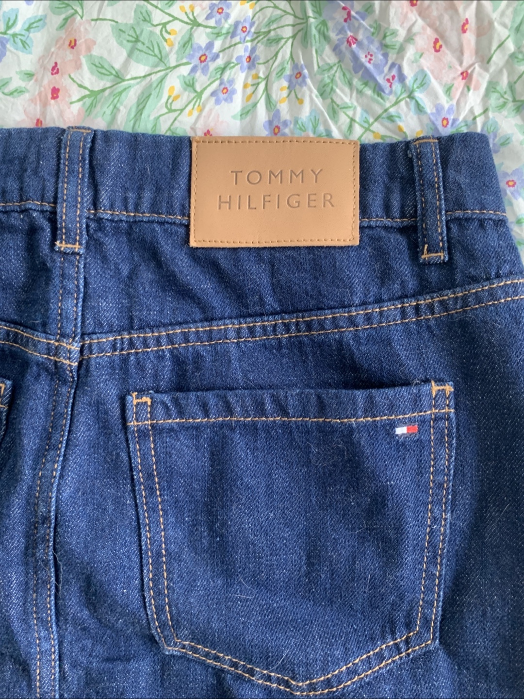Tommy Hilfiger Denim Skirt - Size 2 - photo 3