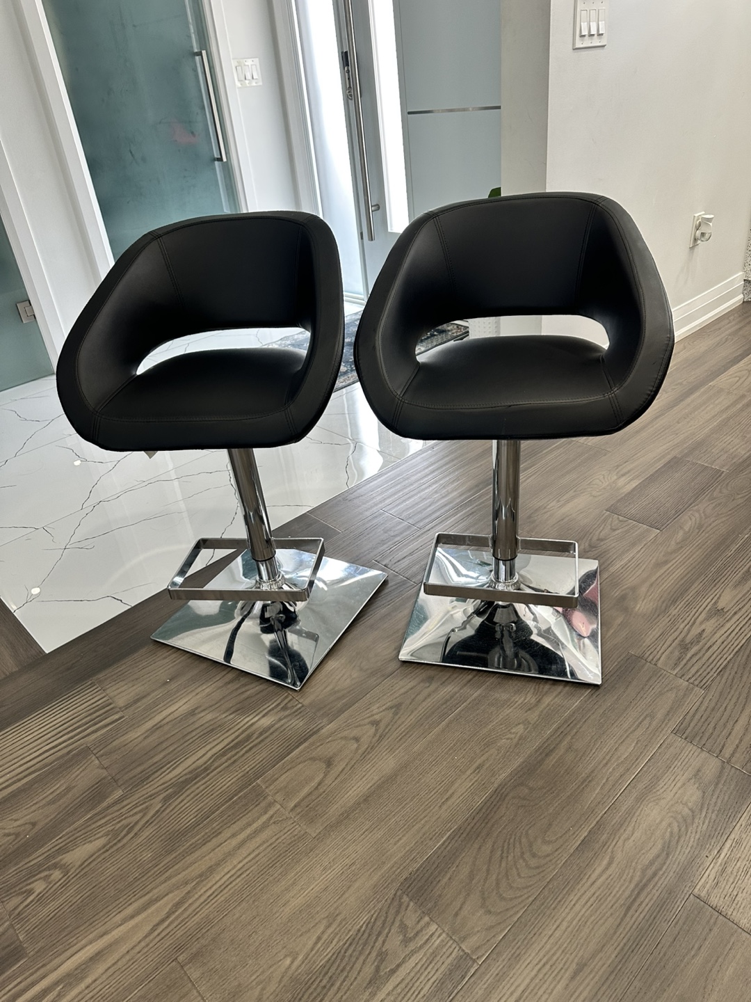 Modern Black Bar Stools (Set of 2) - photo 3
