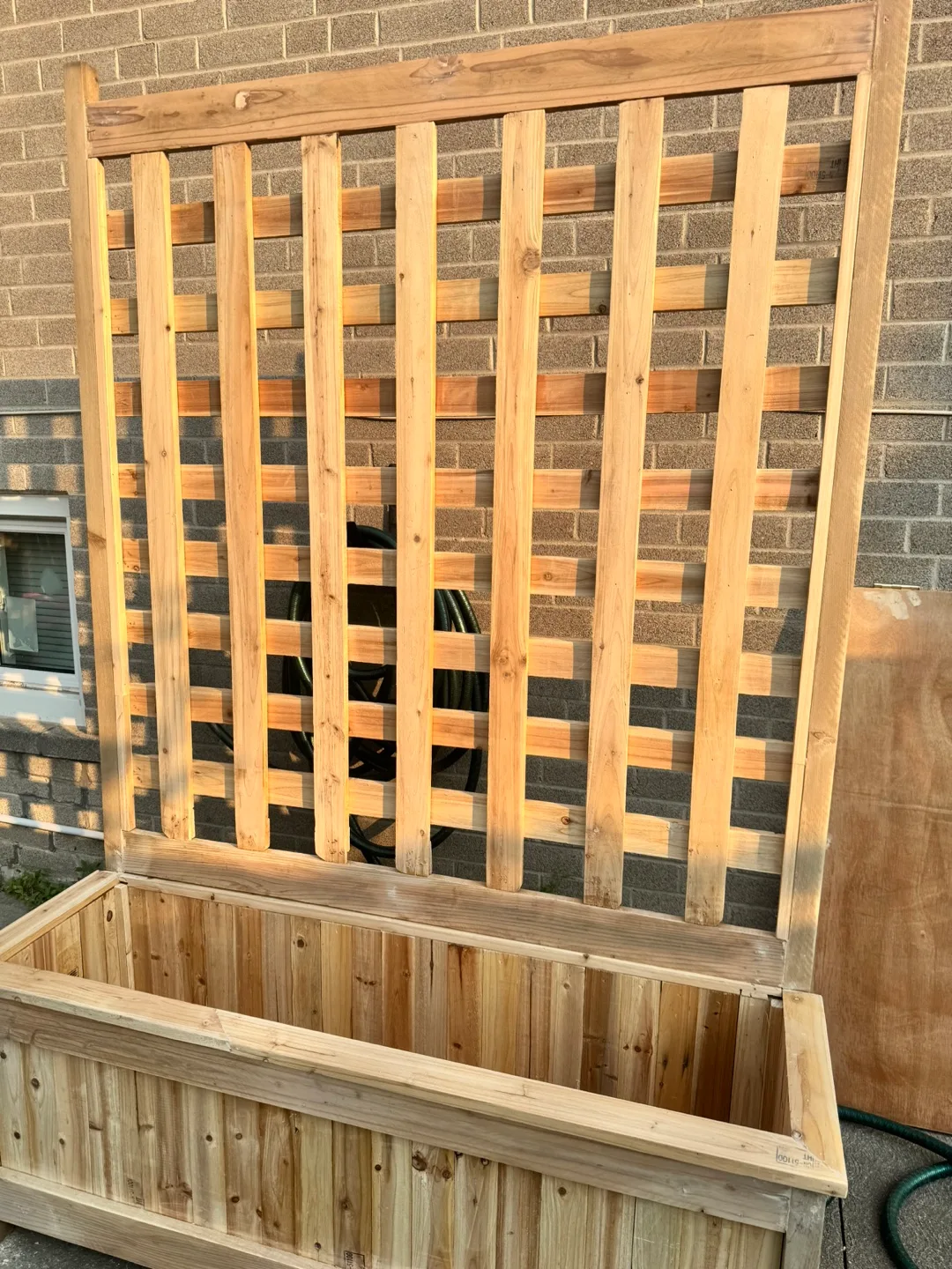 Wooden Planter Box with Trellis image indicator(2)