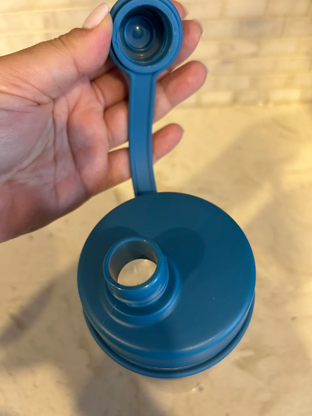 24oz Water Bottle in Blue image indicator(2)