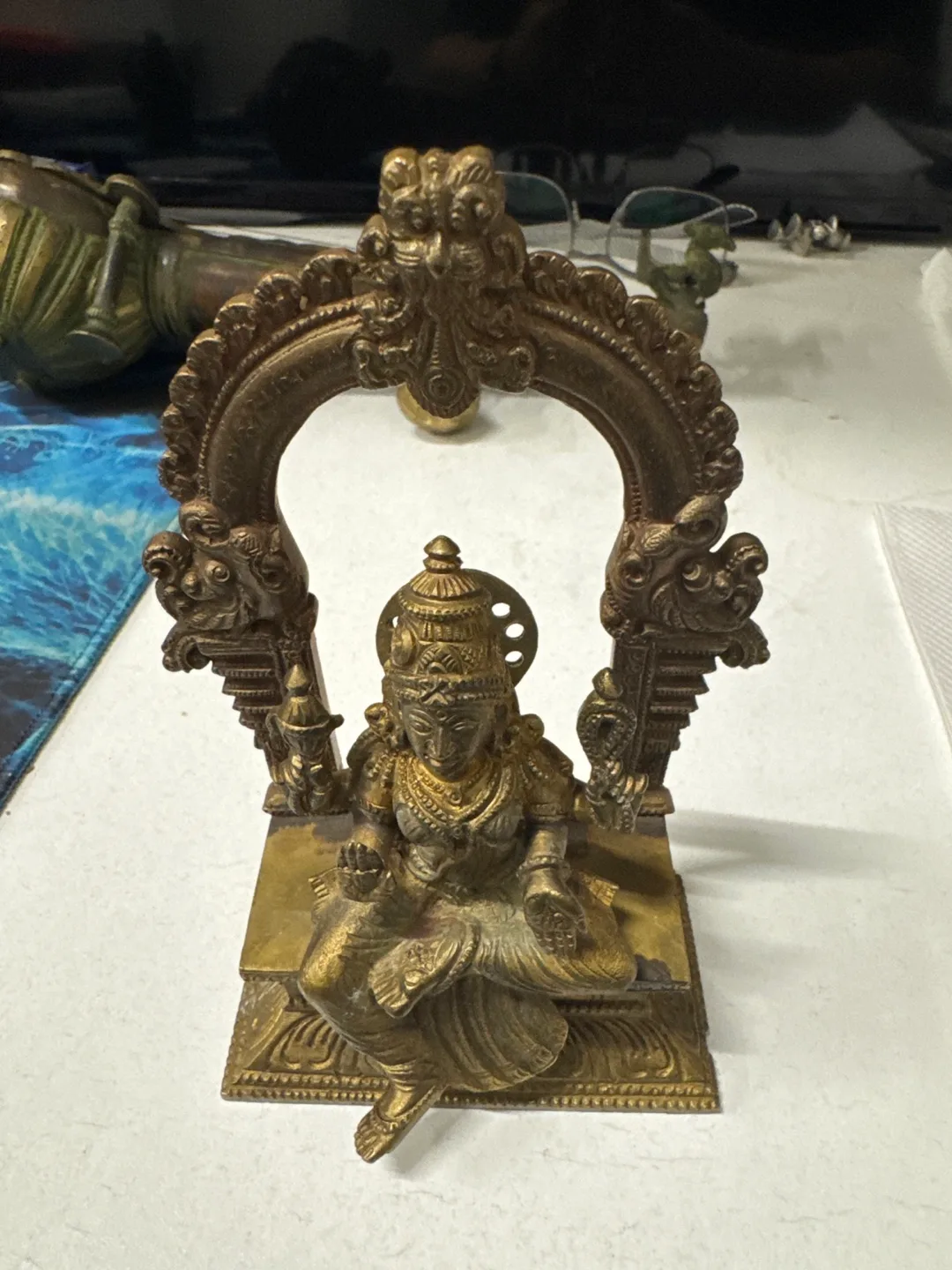 Hindu Goddess Lakshmi Statue thumbnail